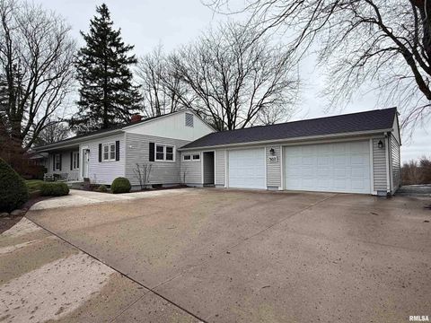 Homes For Sale - 307 E State Street<br/> Adams County, Payson, IL 62360