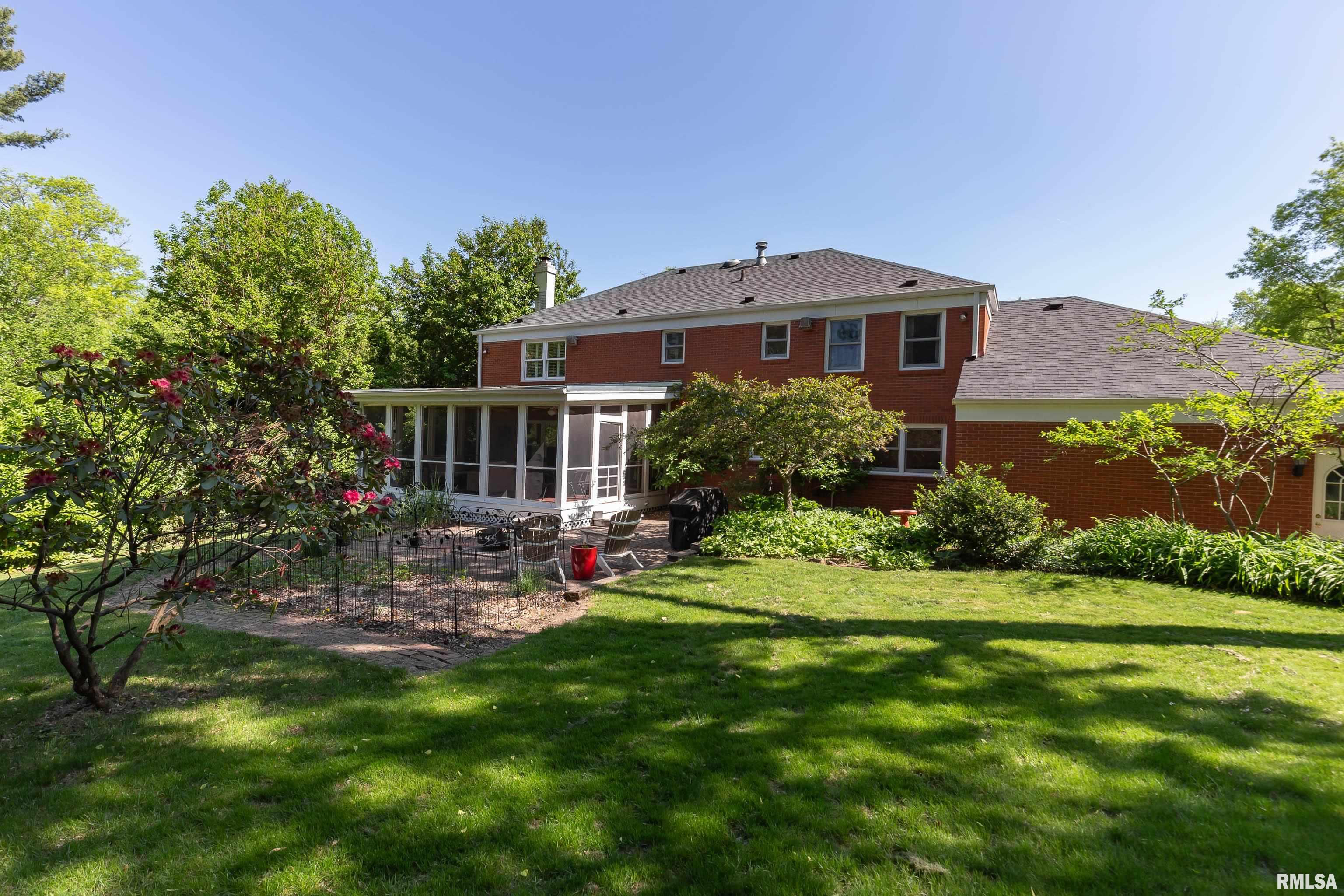 1220 38th Avenue Court, Rock Island, Illinois image 6