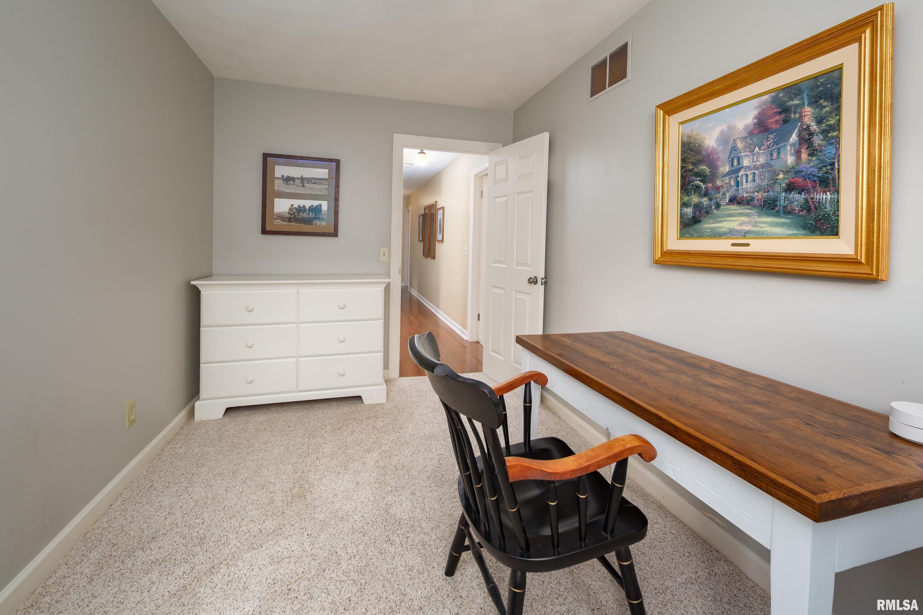 1220 38th Avenue Court, Rock Island, Illinois image 31