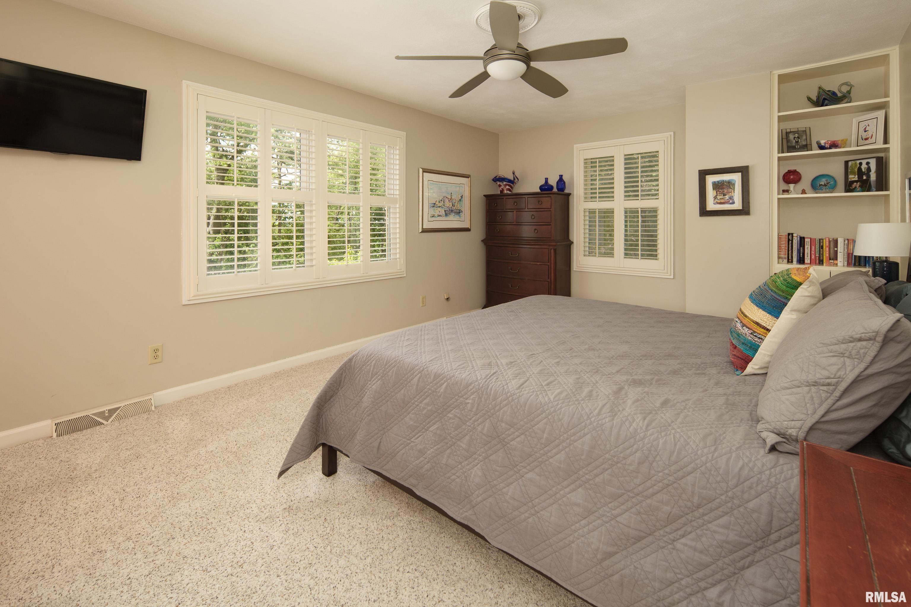 1220 38th Avenue Court, Rock Island, Illinois image 39