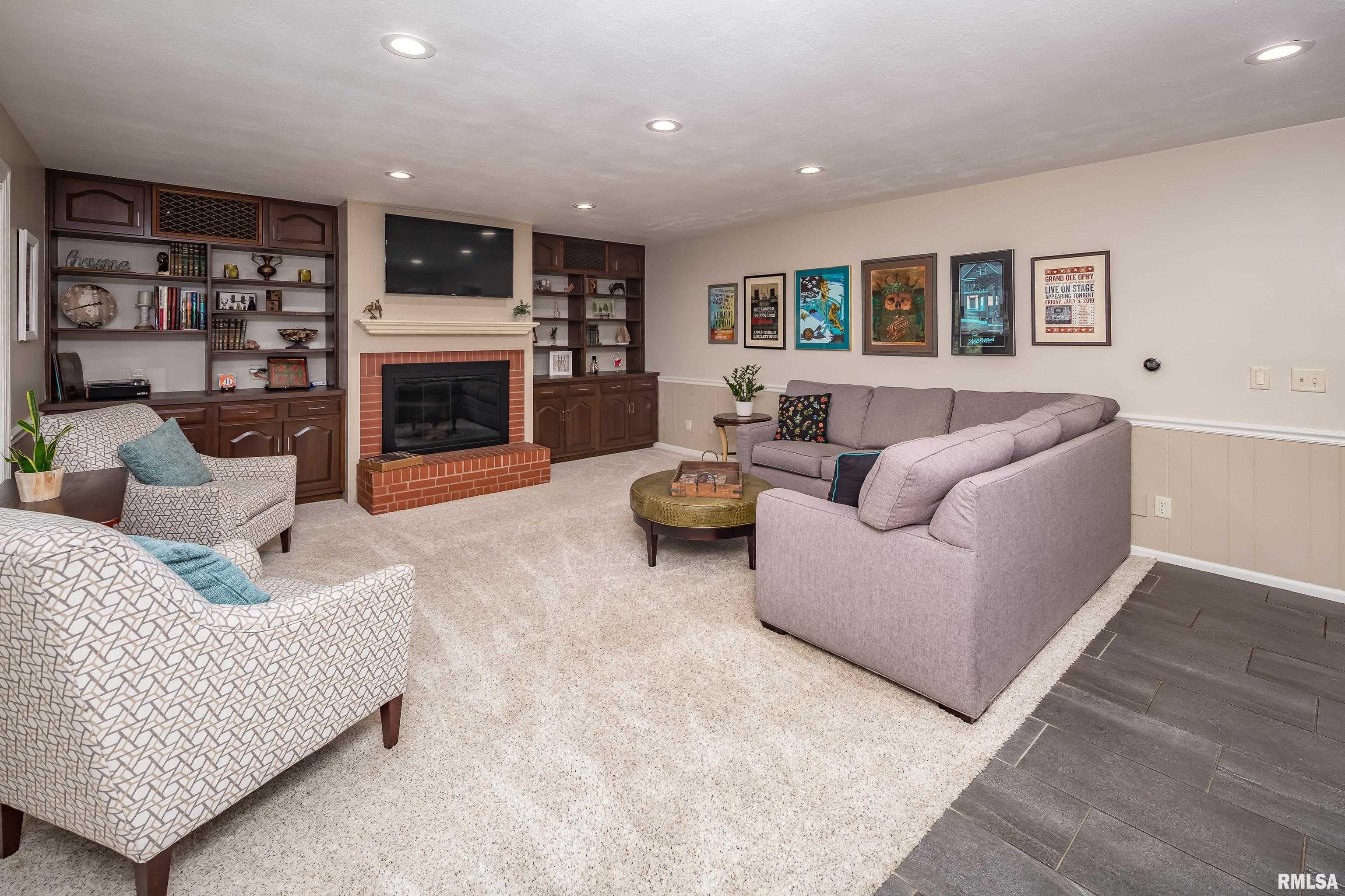 1220 38th Avenue Court, Rock Island, Illinois image 15