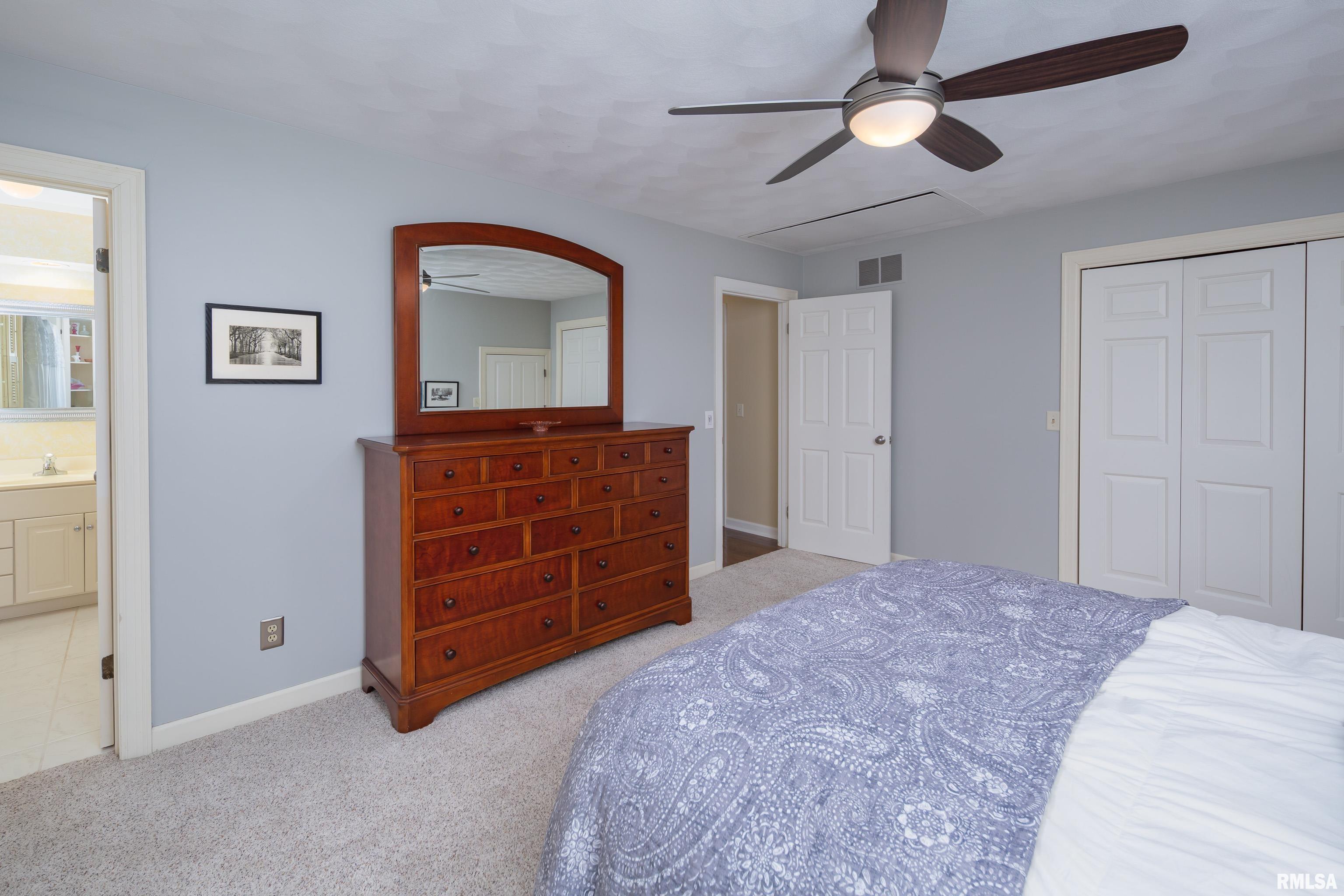 1220 38th Avenue Court, Rock Island, Illinois image 37