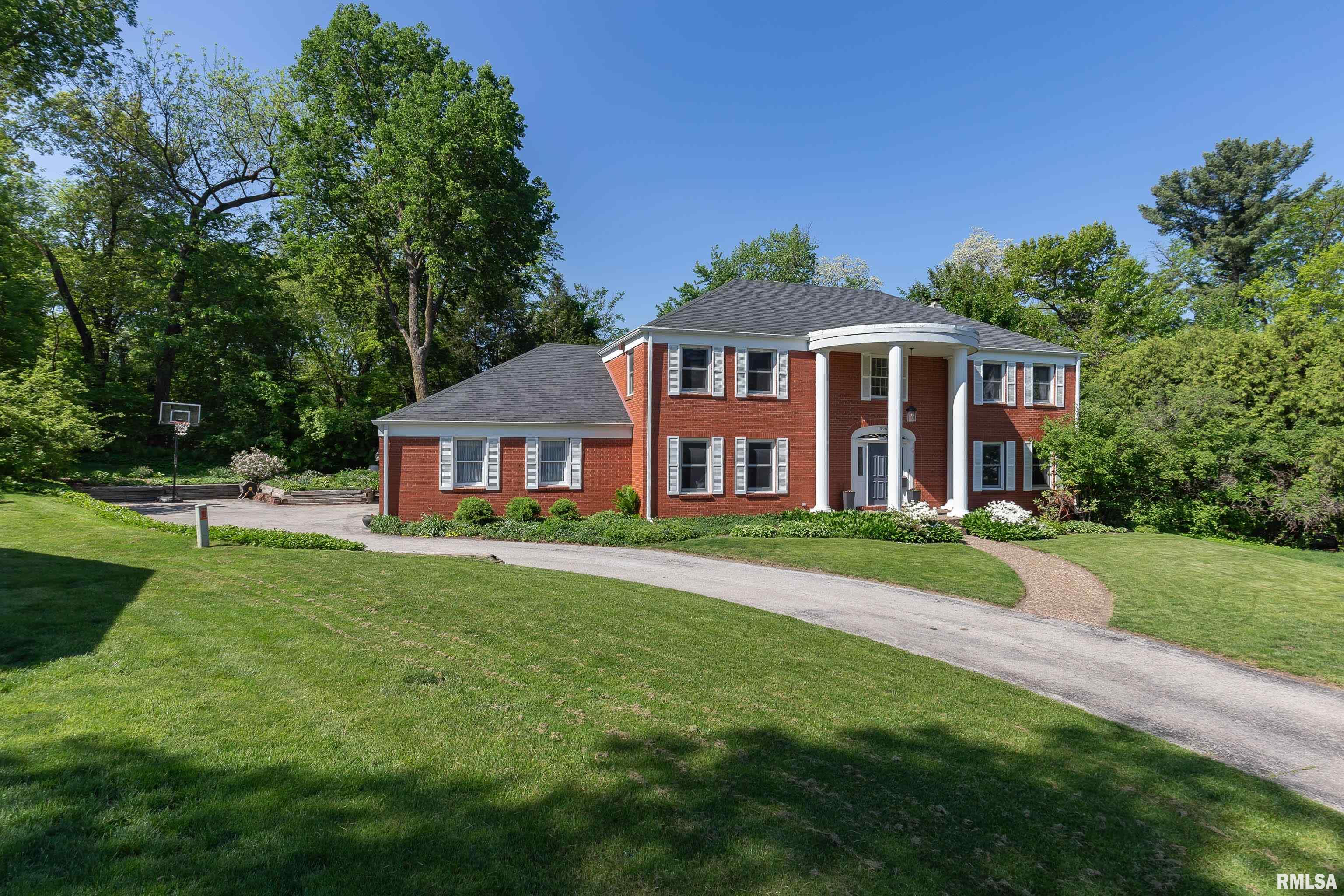 1220 38th Avenue Court, Rock Island, Illinois image 3
