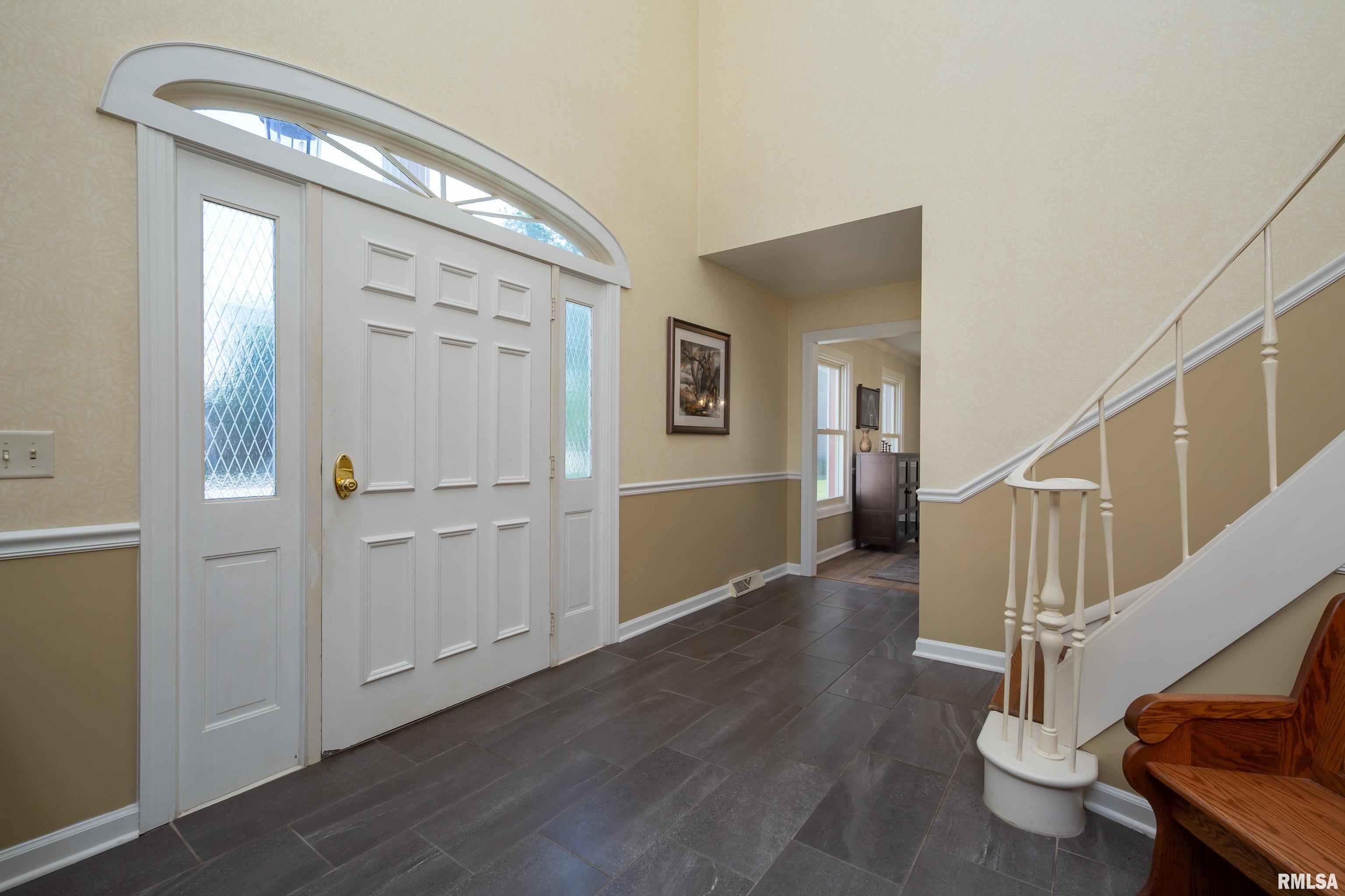 1220 38th Avenue Court, Rock Island, Illinois image 13