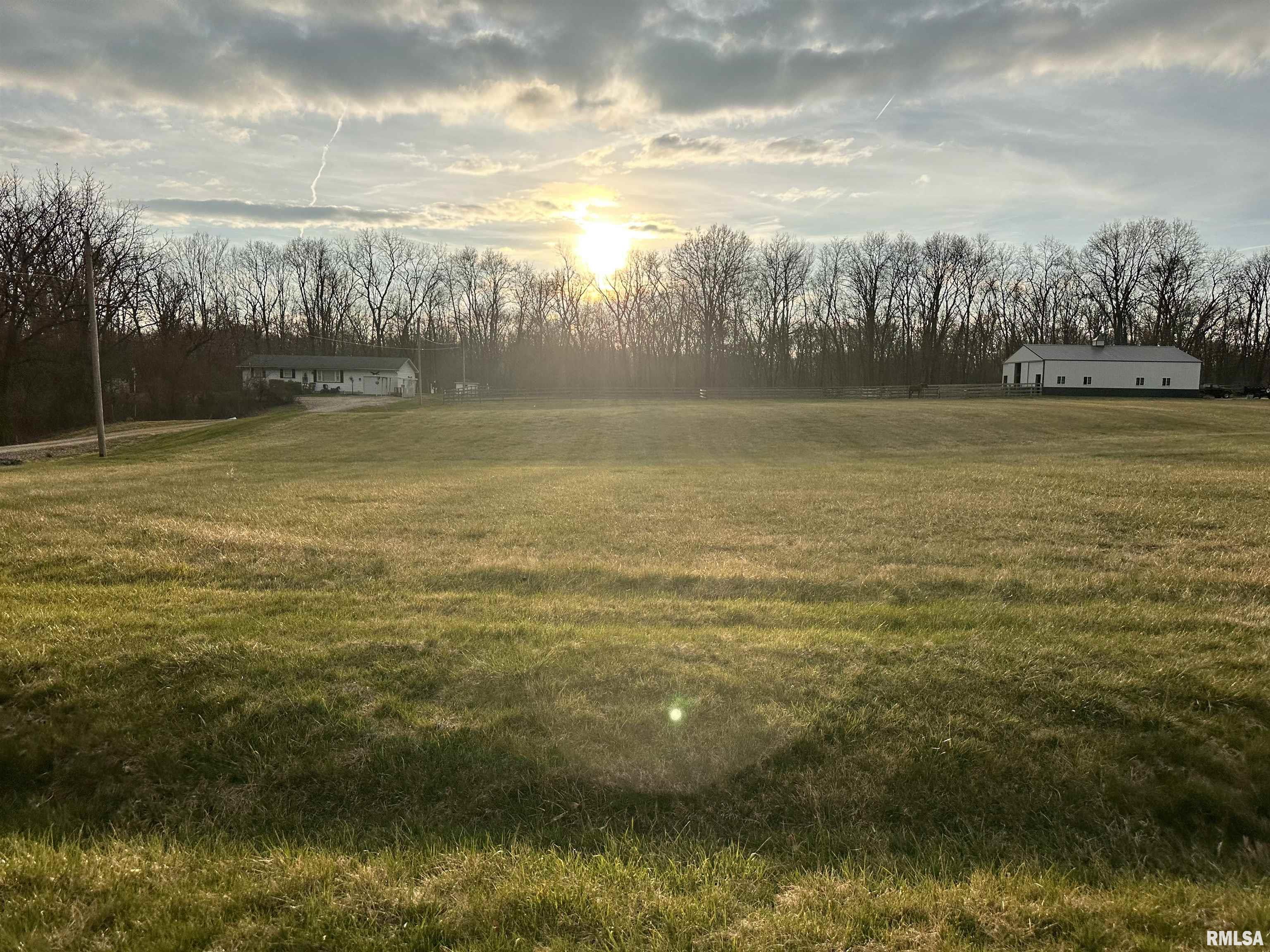 25501 N Wilson Road, Canton, Illinois image 1