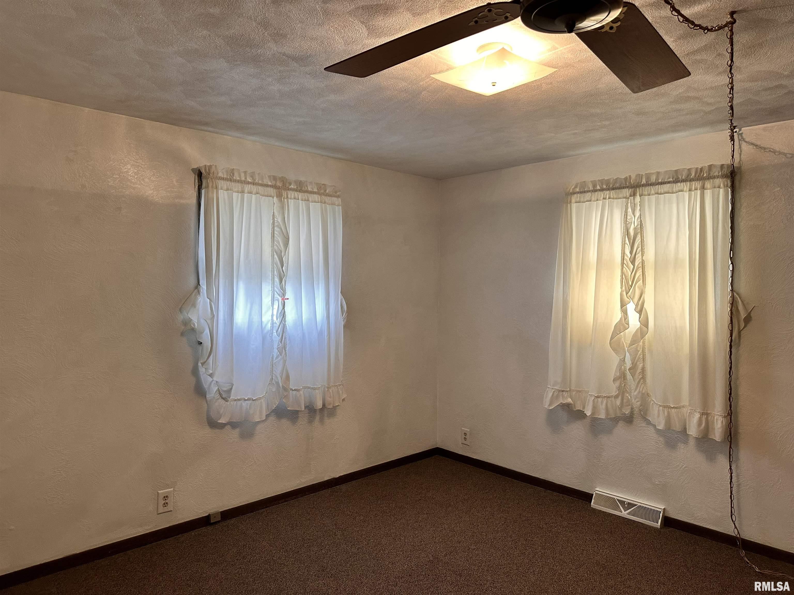 25501 N Wilson Road, Canton, Illinois image 15