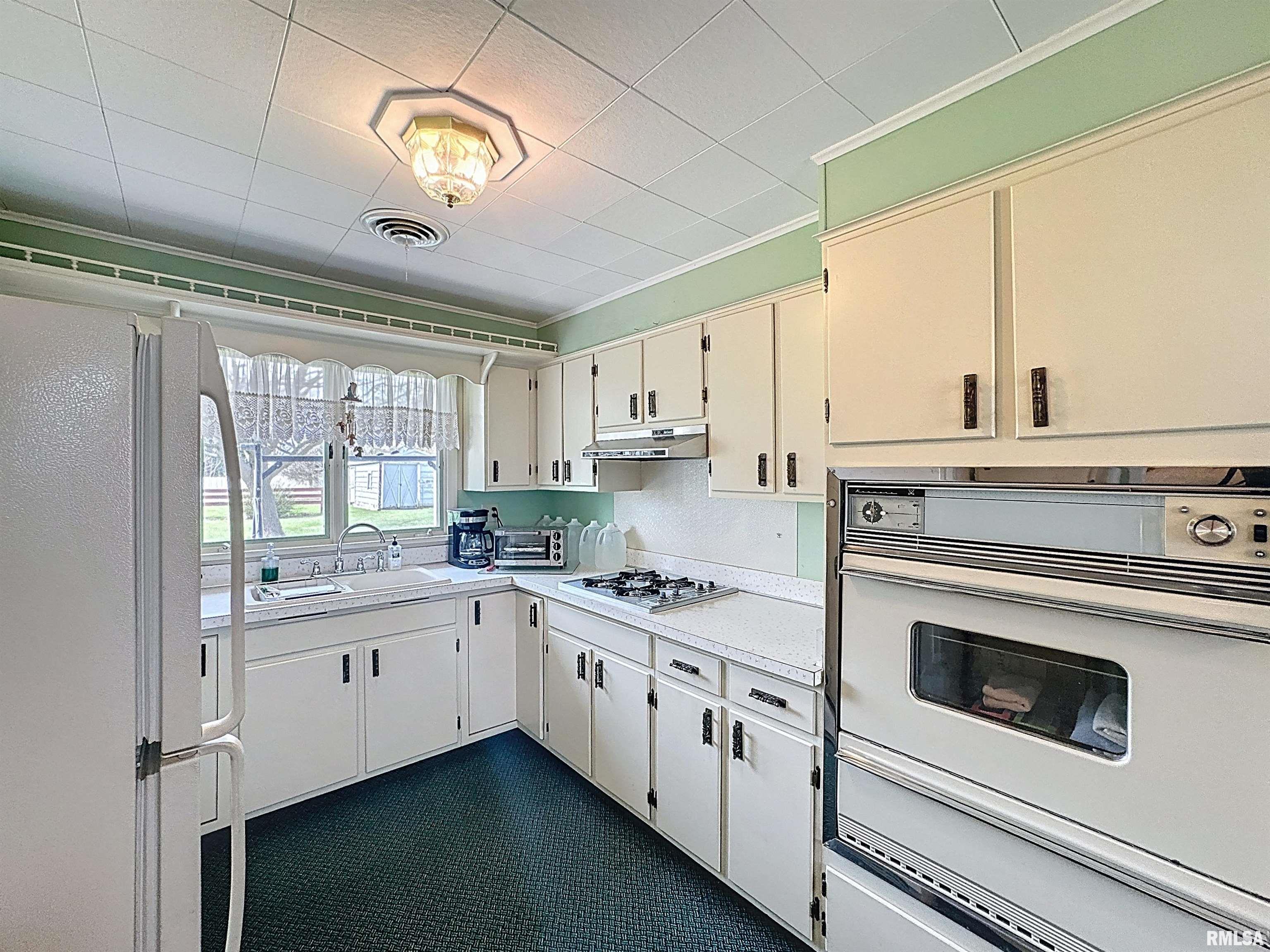 1207 W 53rd Street, Davenport, Iowa image 8