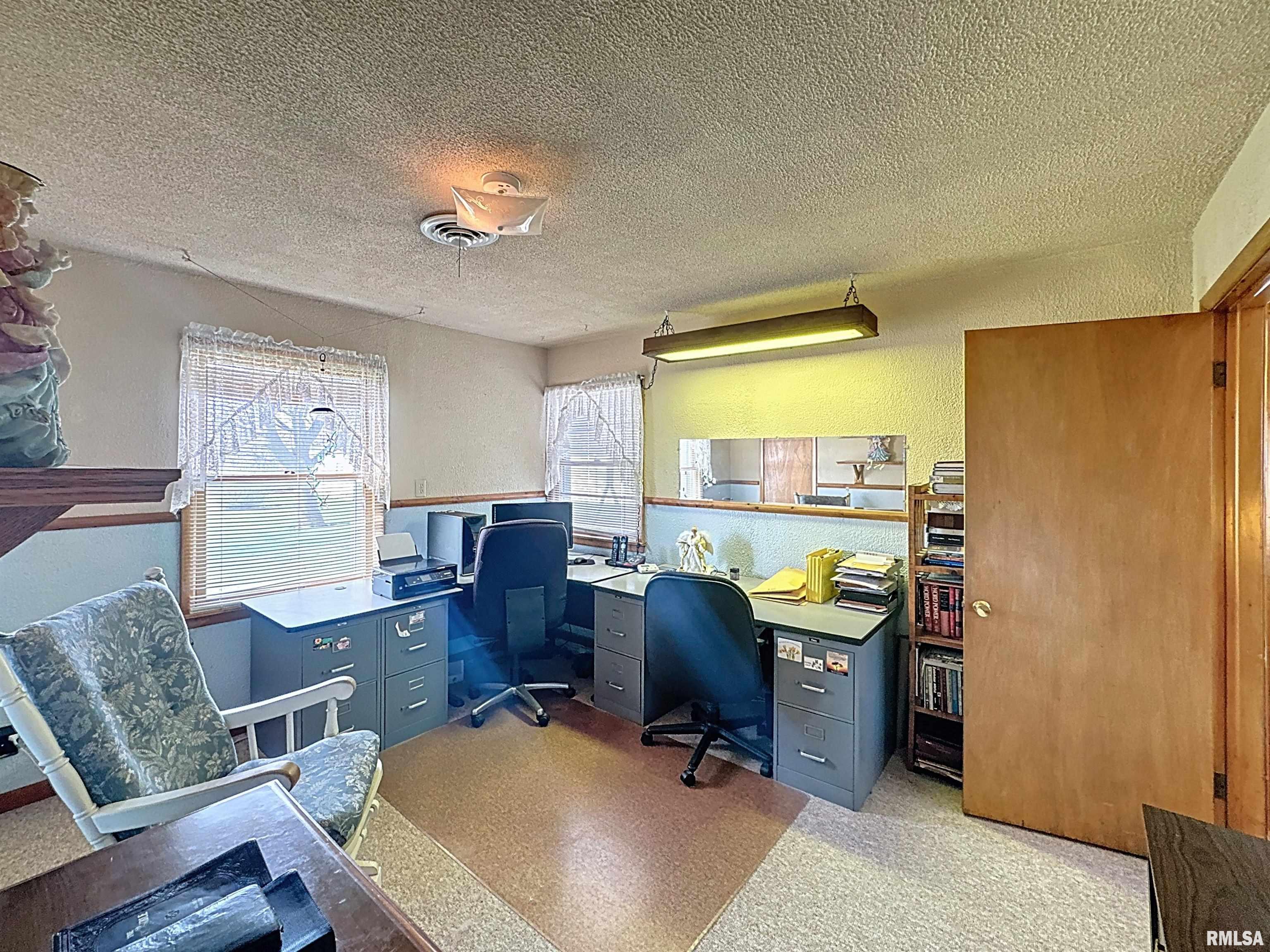 1207 W 53rd Street, Davenport, Iowa image 17