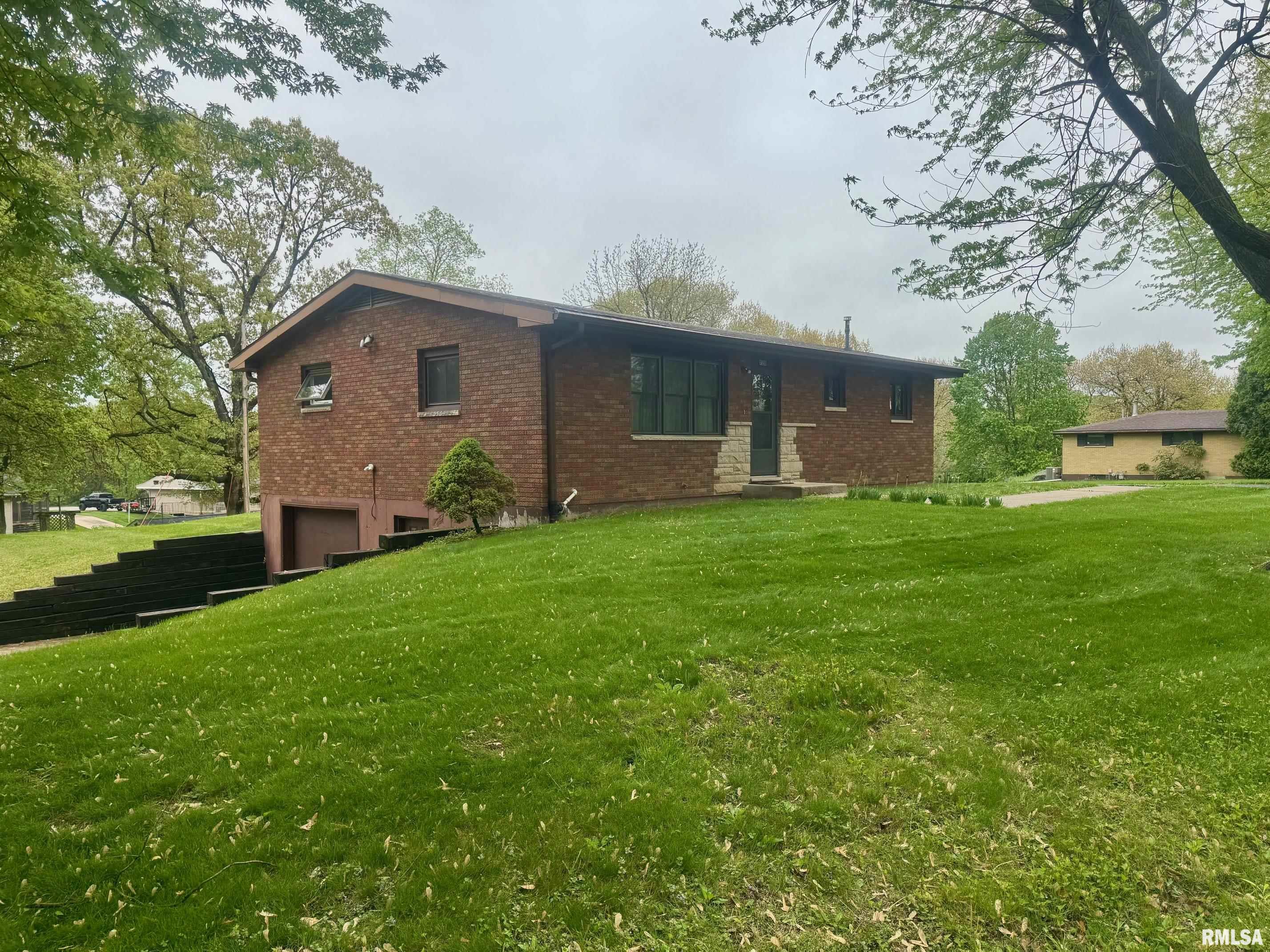 728 Loren Drive, Quincy, Illinois image 1