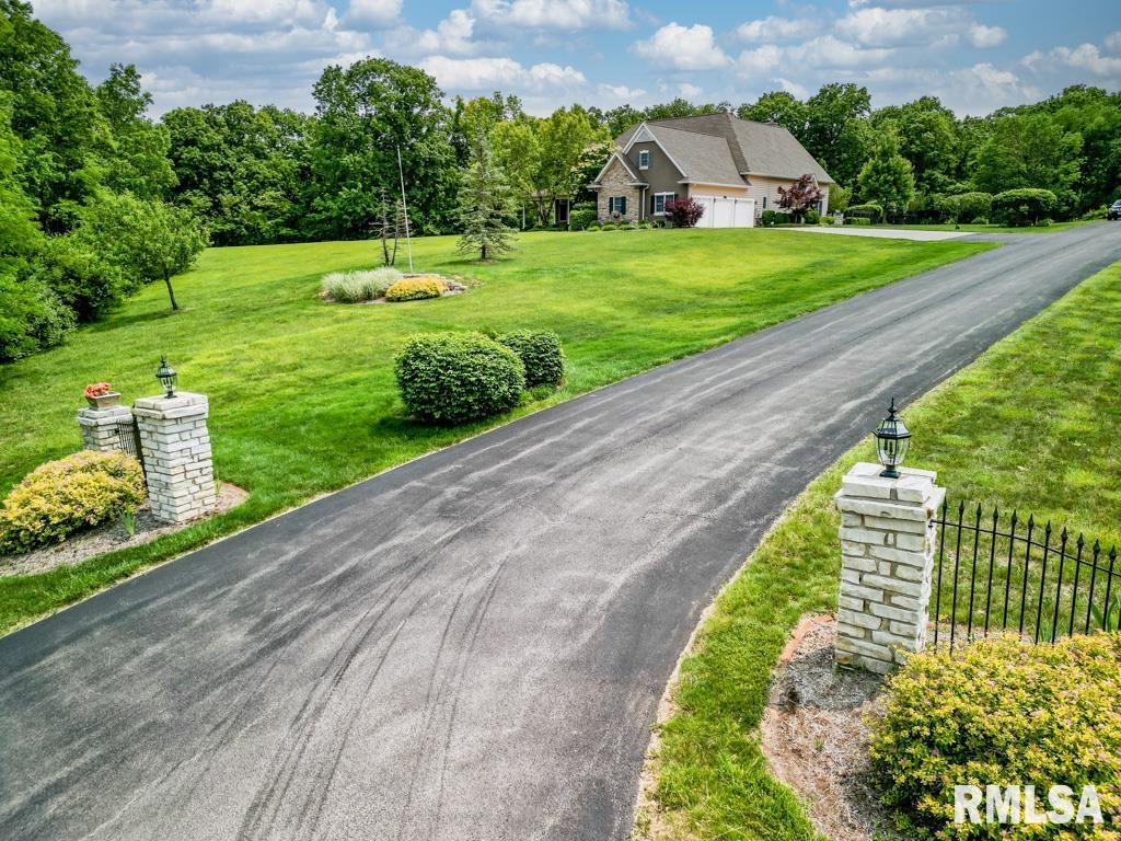 1112 W Cedar Hills Drive, Dunlap, Illinois image 4