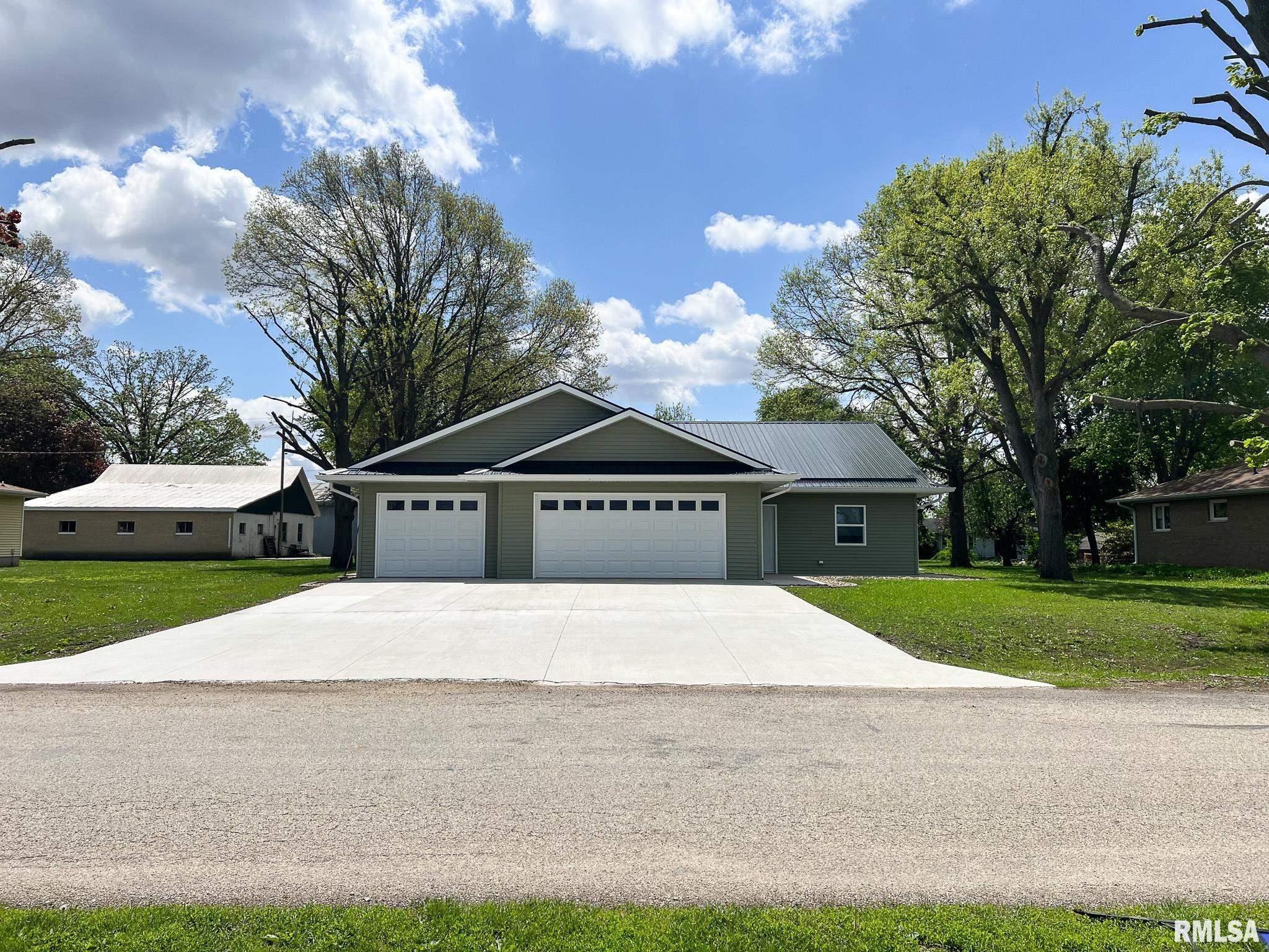 Photo 1 of 67 — 706 W TOPEKA Street, Toluca, IL 61369