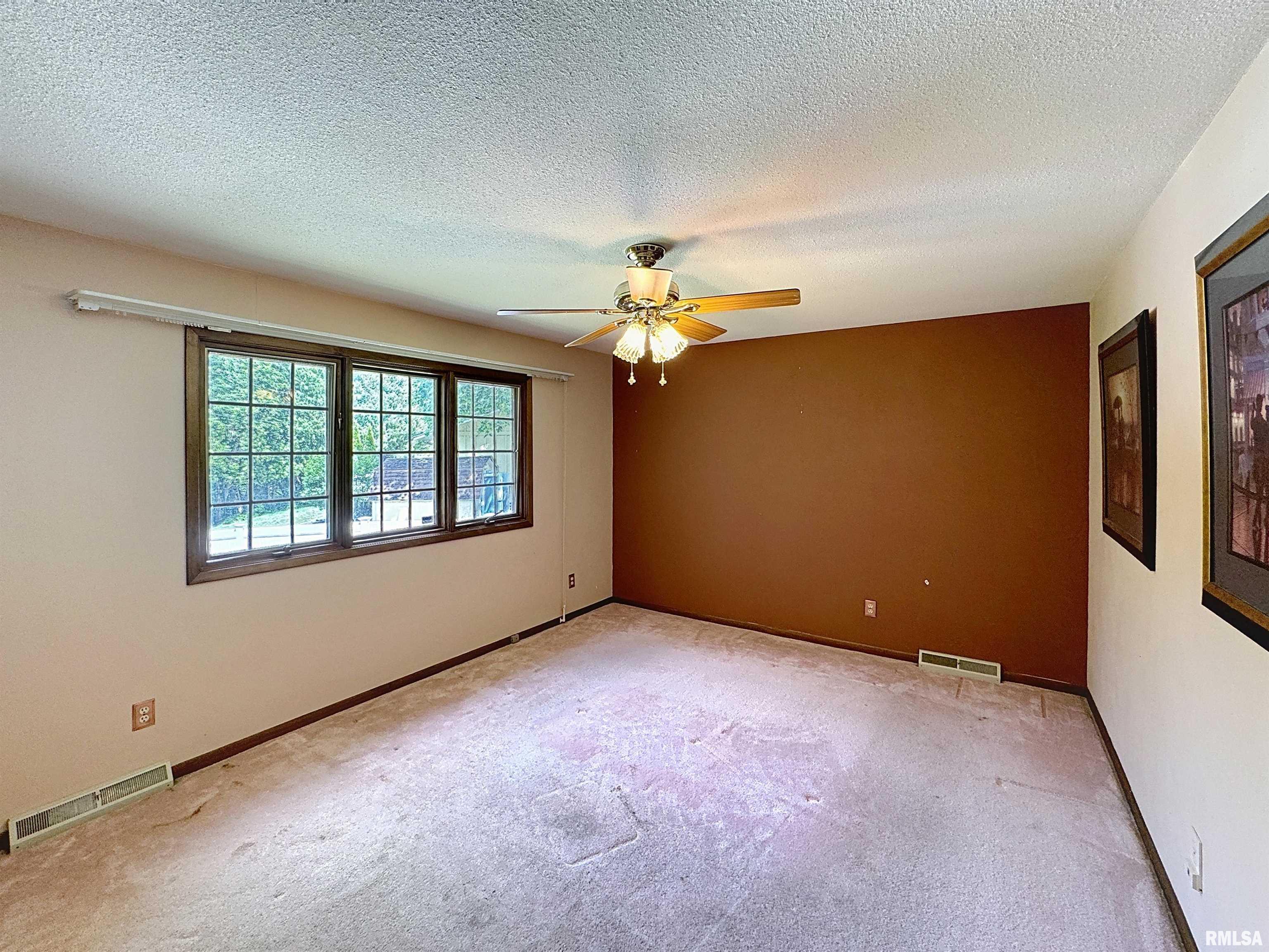 5303 34th Avenue, Moline, Illinois image 15