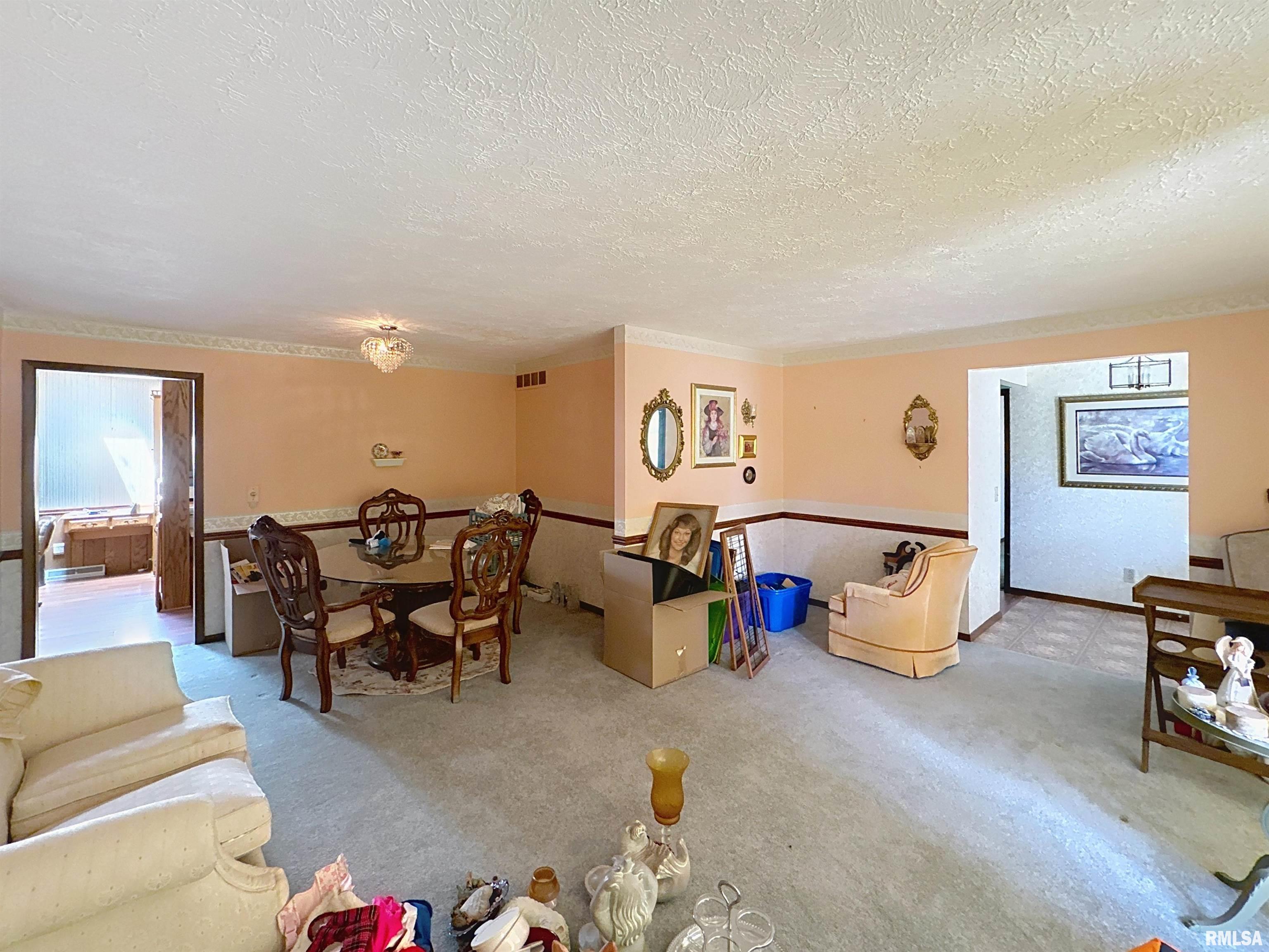 5303 34th Avenue, Moline, Illinois image 5