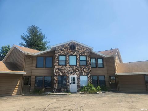 Multifamily For Sale - 19478 Springfield Road<br/> Tazewell County, Groveland, IL 61535