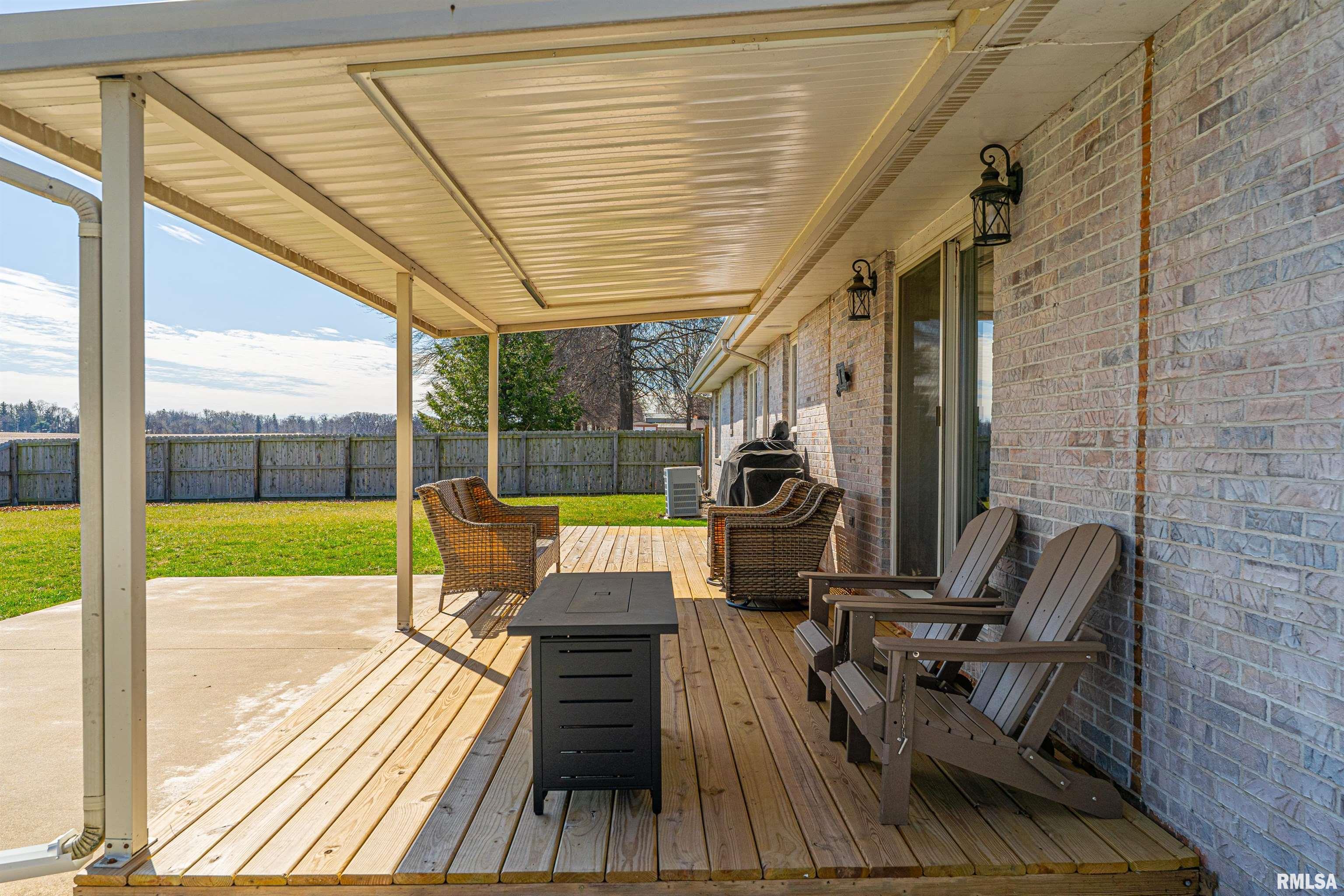 422 Holly Drive, Lincoln, Illinois image 30