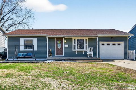 Homes For Sale - 616 S Sweetbriar Drive<br/> Chillicothe, IL 61523