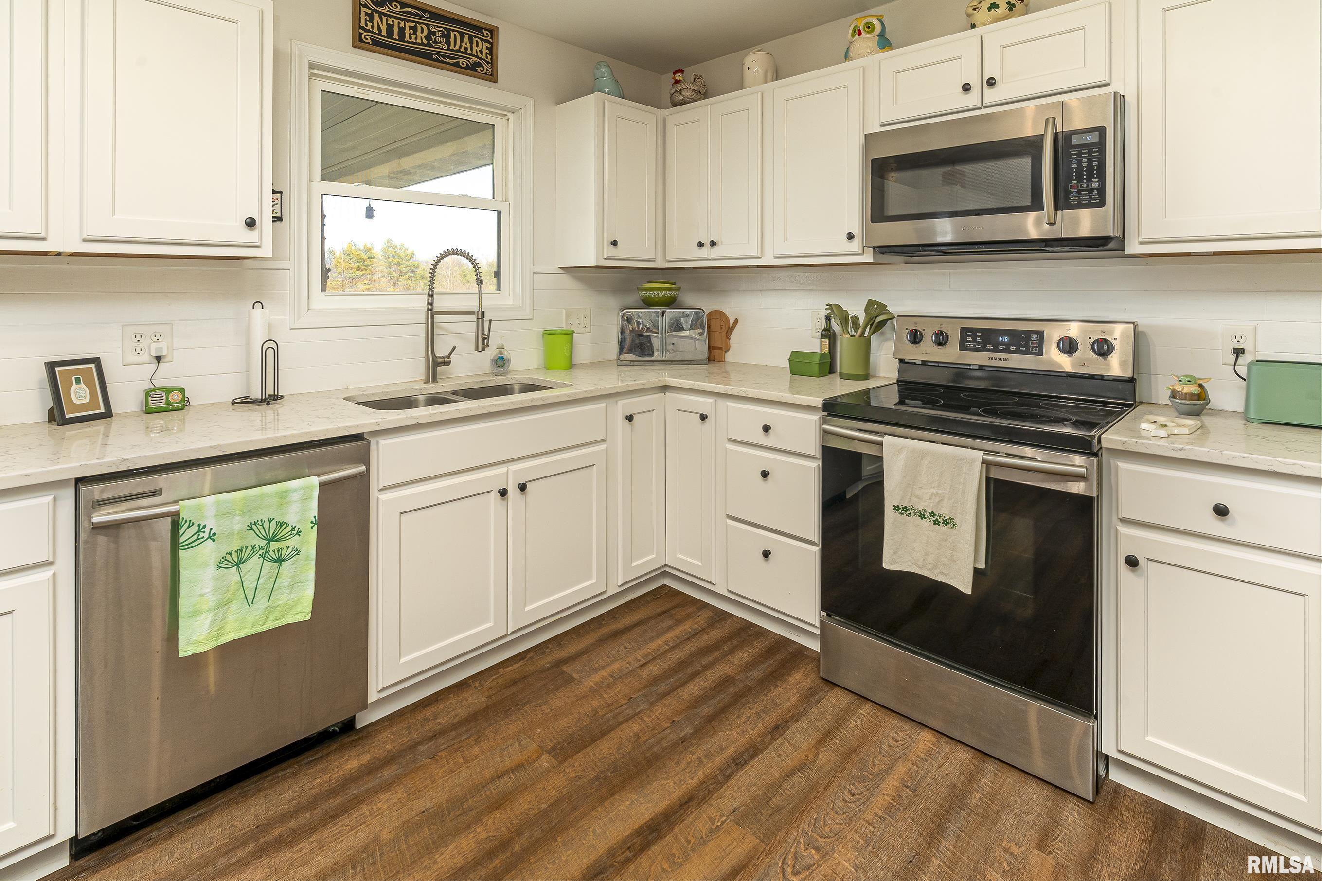 3440 Dr Springs Road, Carterville, Illinois image 10