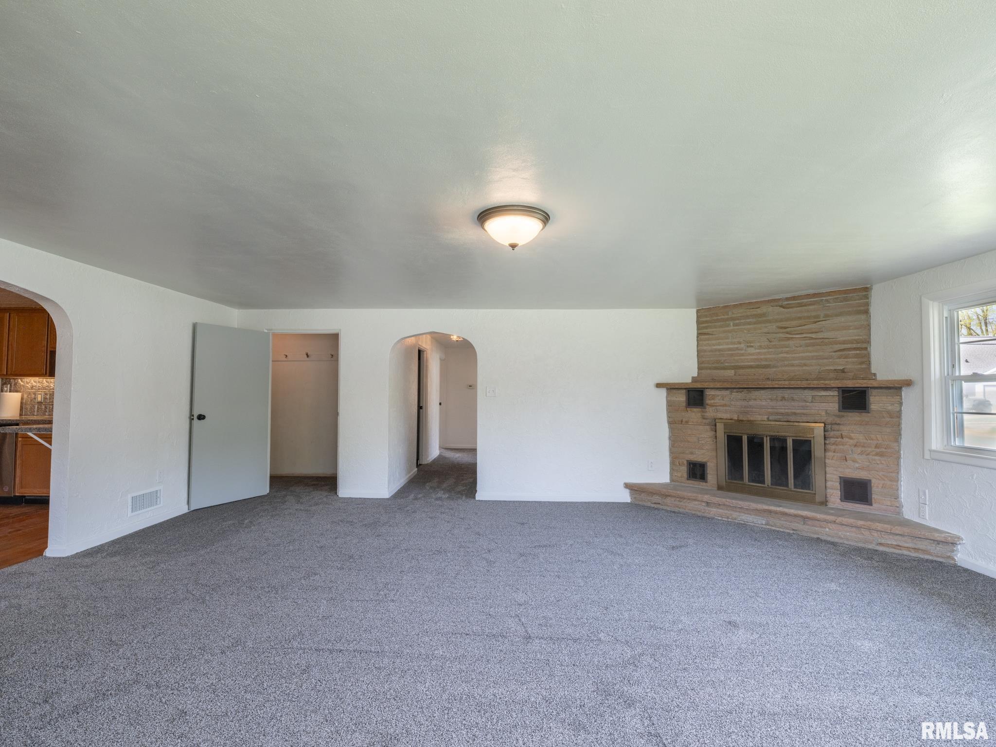1103 S Schmidt Avenue, Peoria, Illinois image 8