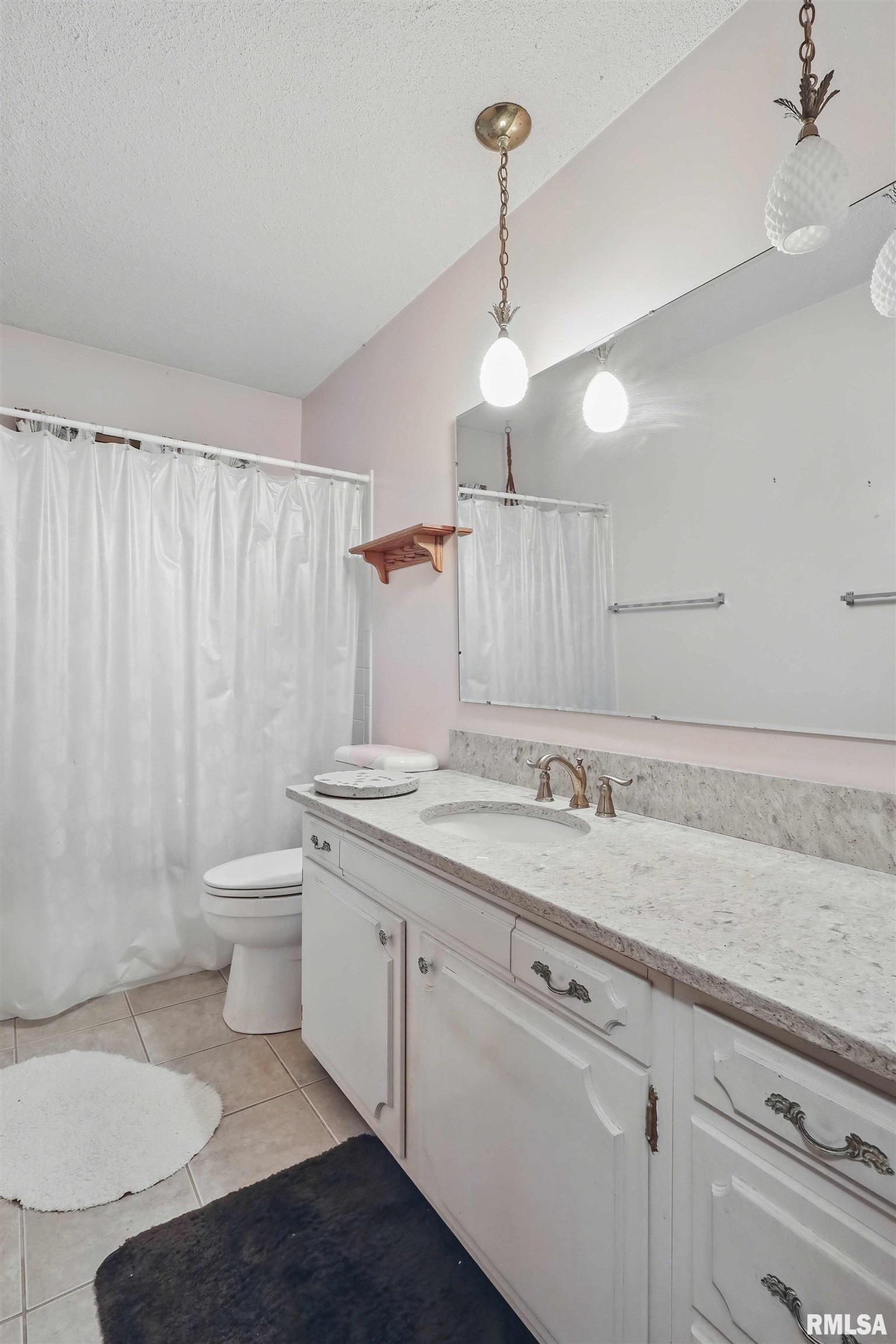 3816 Woodland Court, Davenport, Iowa image 21