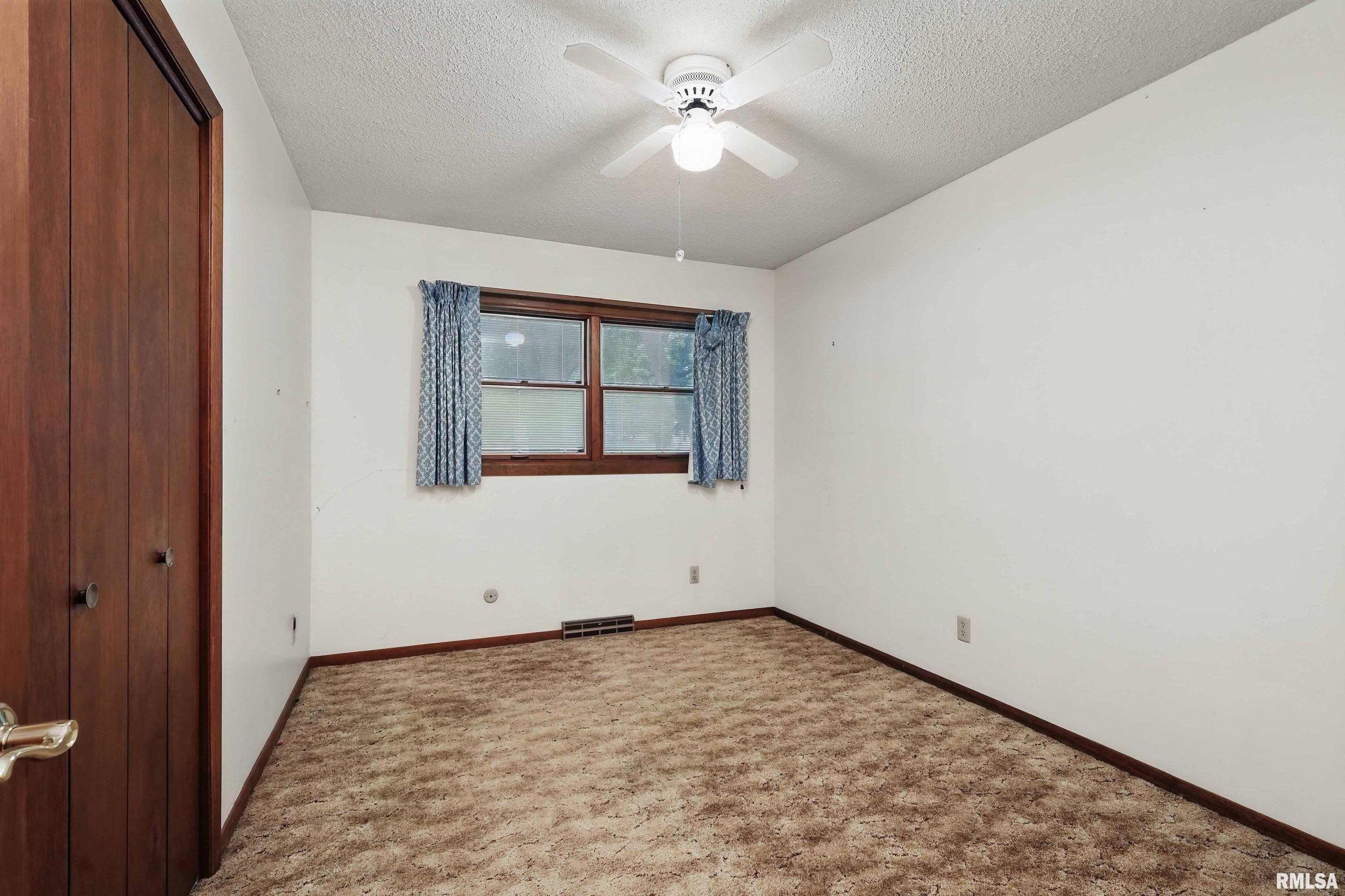 3816 Woodland Court, Davenport, Iowa image 19