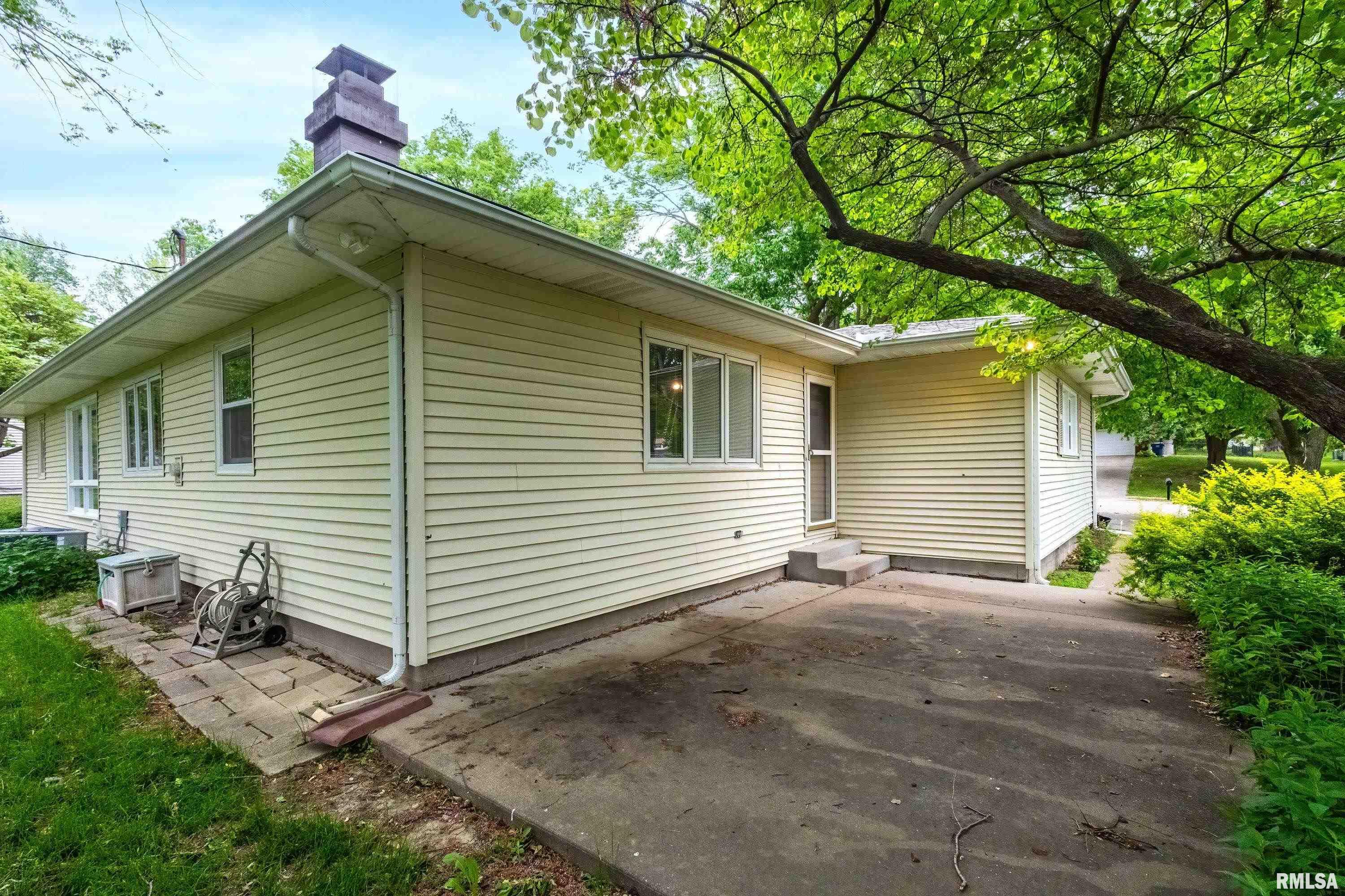 3816 Woodland Court, Davenport, Iowa image 30