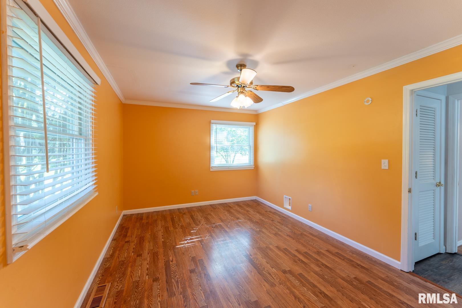1004 Mockingbird Lane, Carterville, Illinois image 32