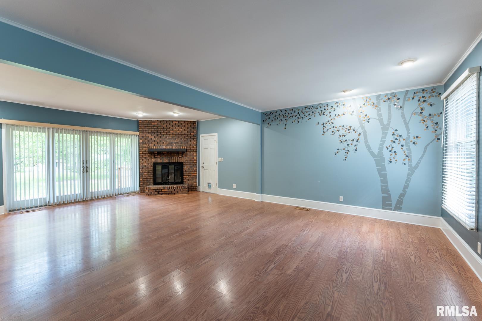 1004 Mockingbird Lane, Carterville, Illinois image 10