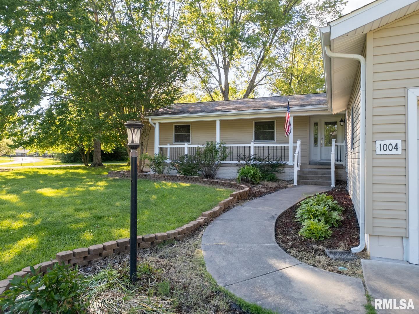 1004 Mockingbird Lane, Carterville, Illinois image 6