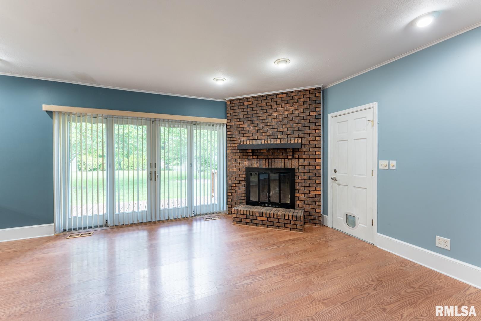 1004 Mockingbird Lane, Carterville, Illinois image 13