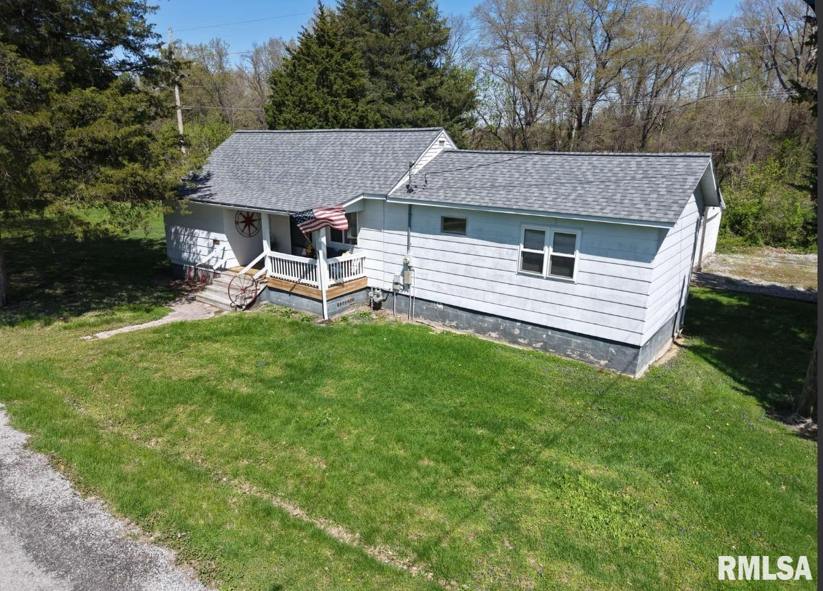 602 Illinois Avenue, Christopher, Illinois image 1