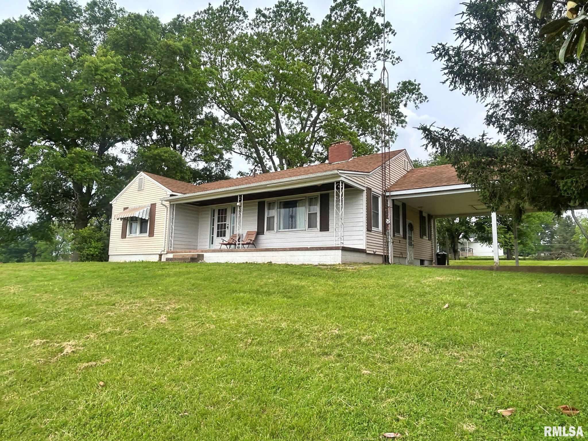 109 Patton Drive, Elizabethtown, Illinois image 2