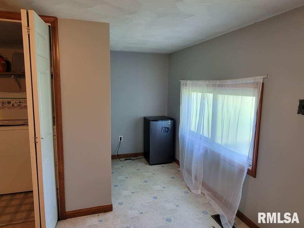 405 N Monroe Street, Nokomis, Illinois image 11