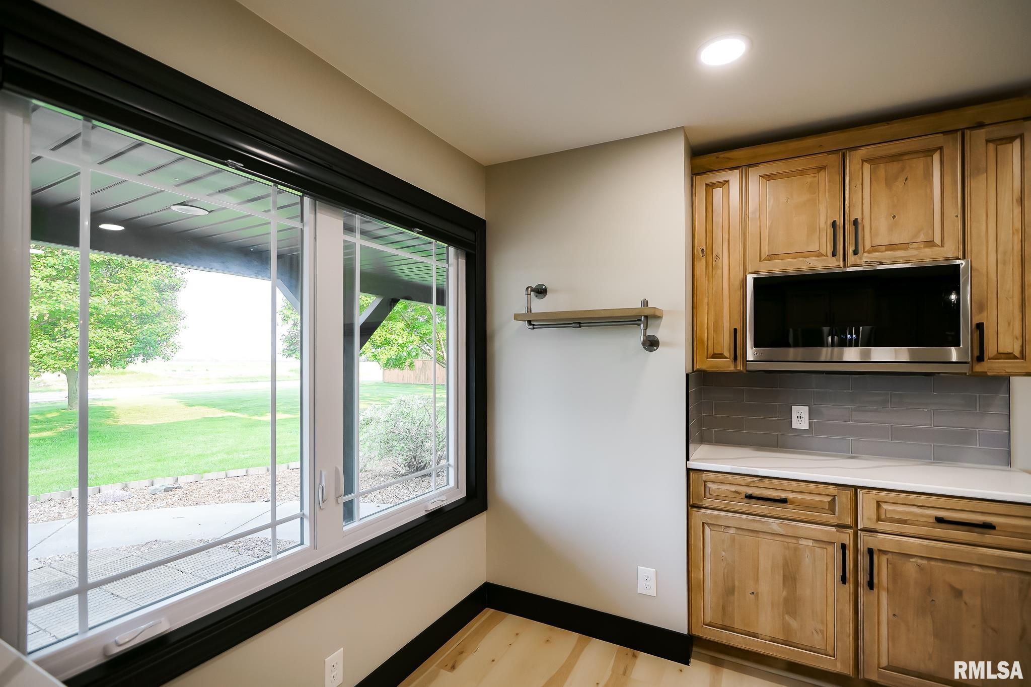 9825 N Route 91 Route, Peoria, Illinois image 14