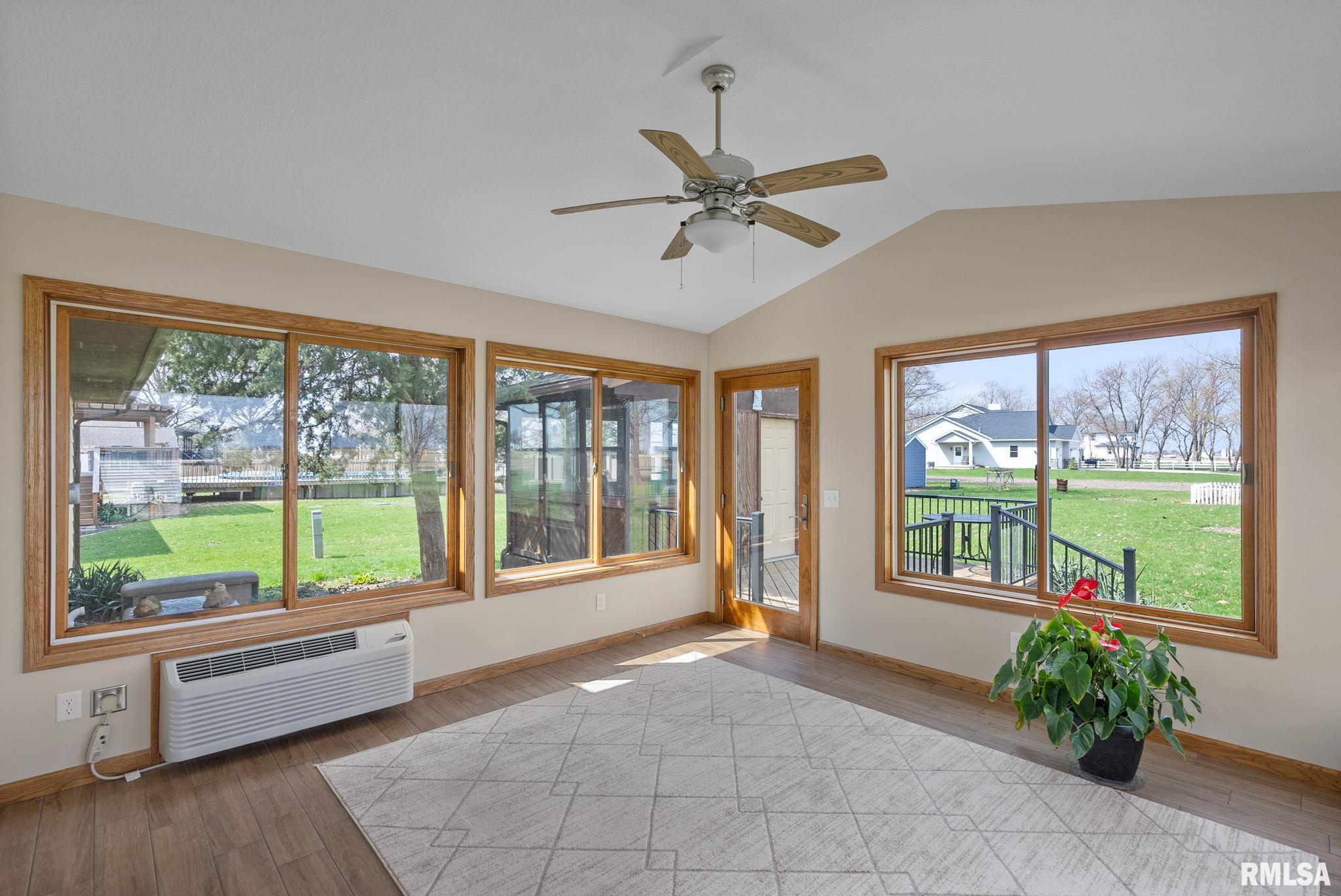 120 S 27th Avenue, Eldridge, Iowa image 13