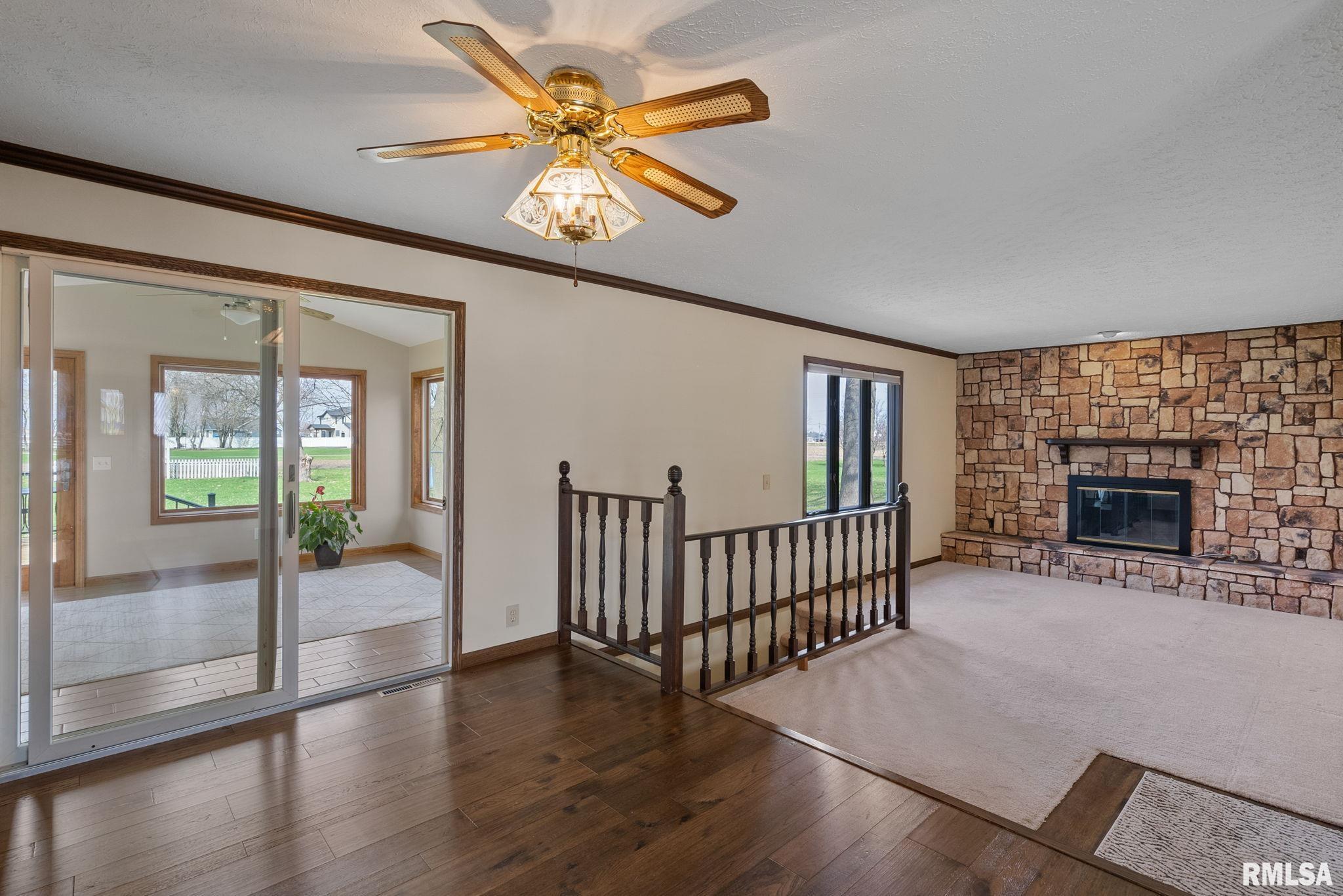 120 S 27th Avenue, Eldridge, Iowa image 12