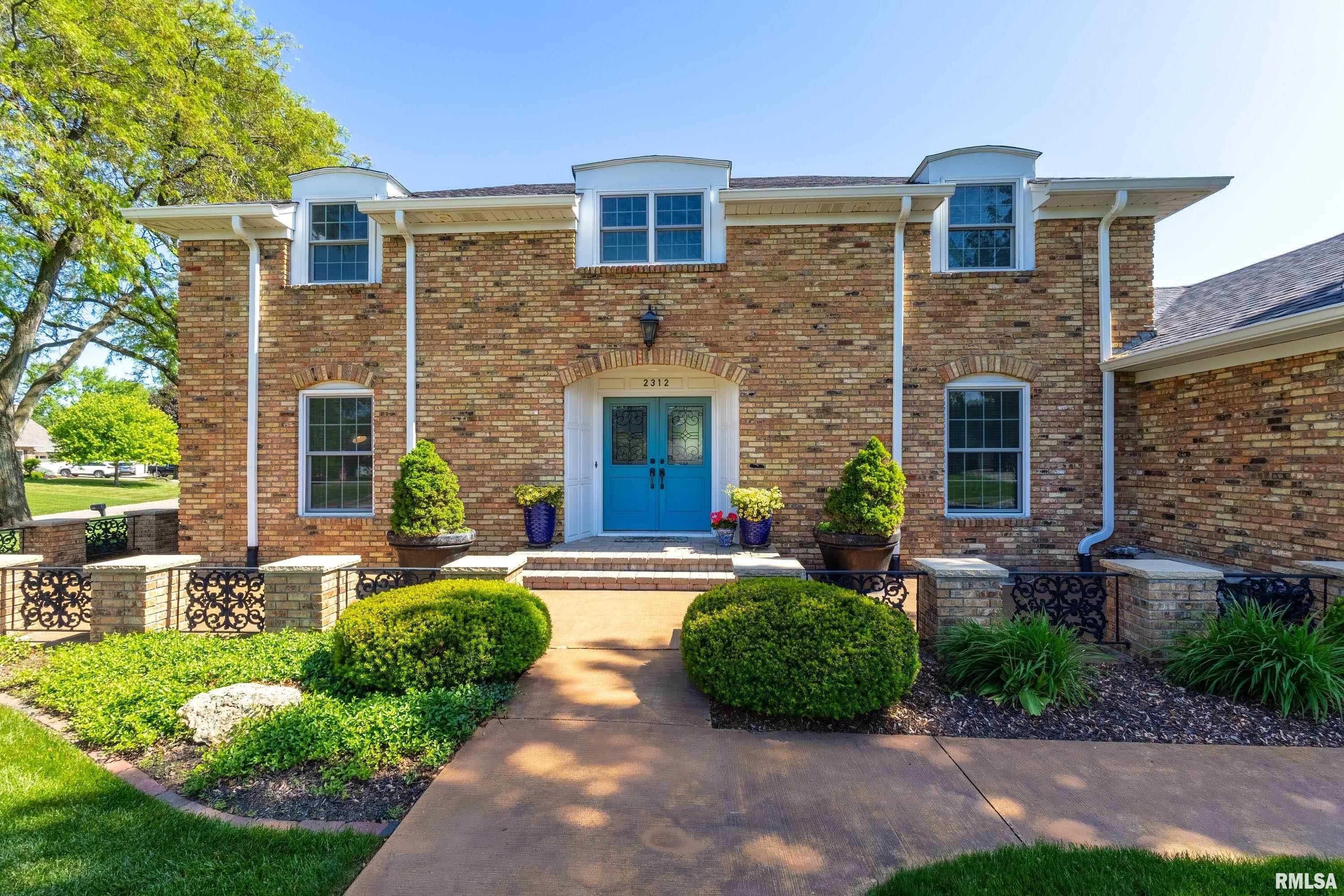 2312 Windsor Drive, Davenport, Iowa image 3