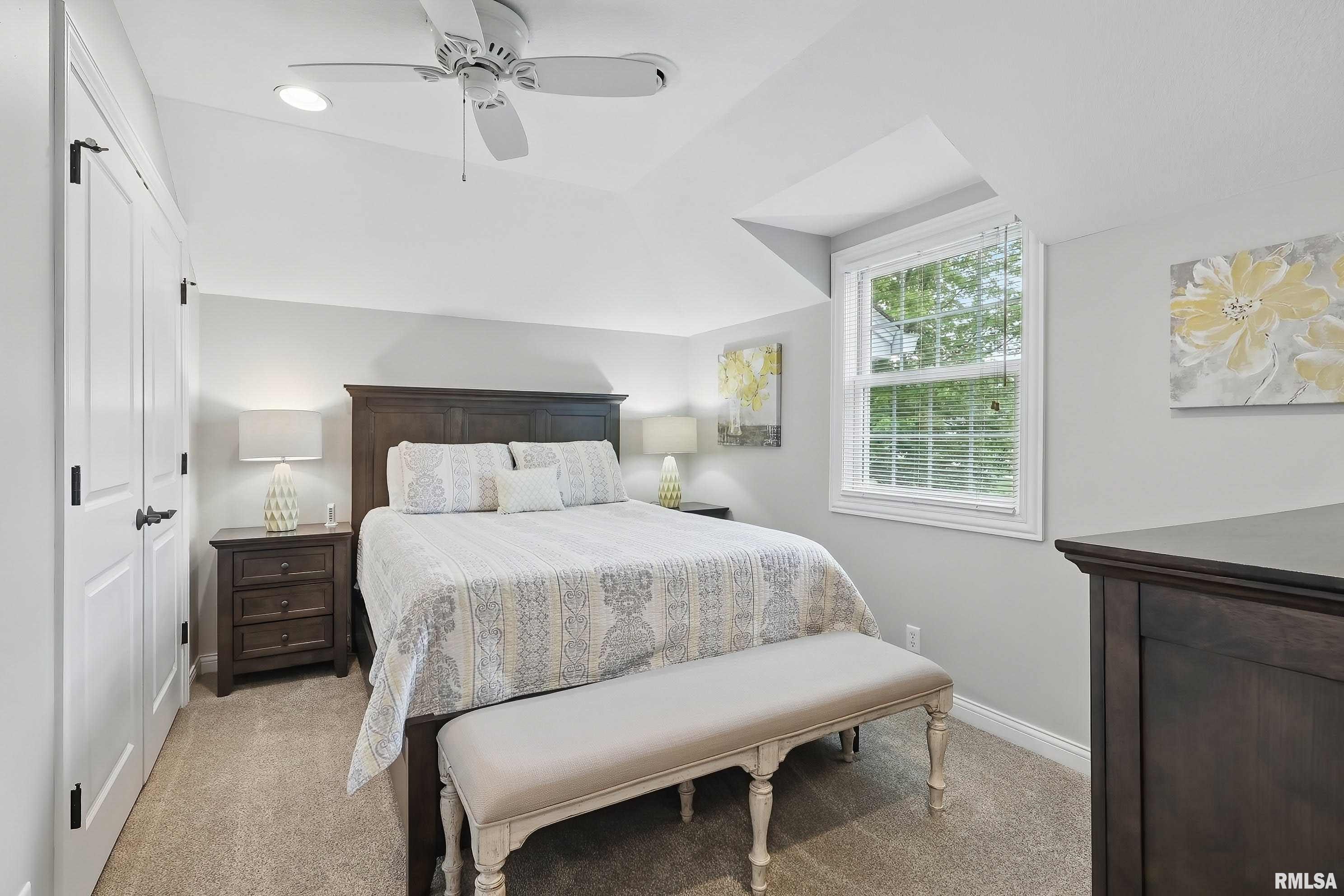 2312 Windsor Drive, Davenport, Iowa image 35