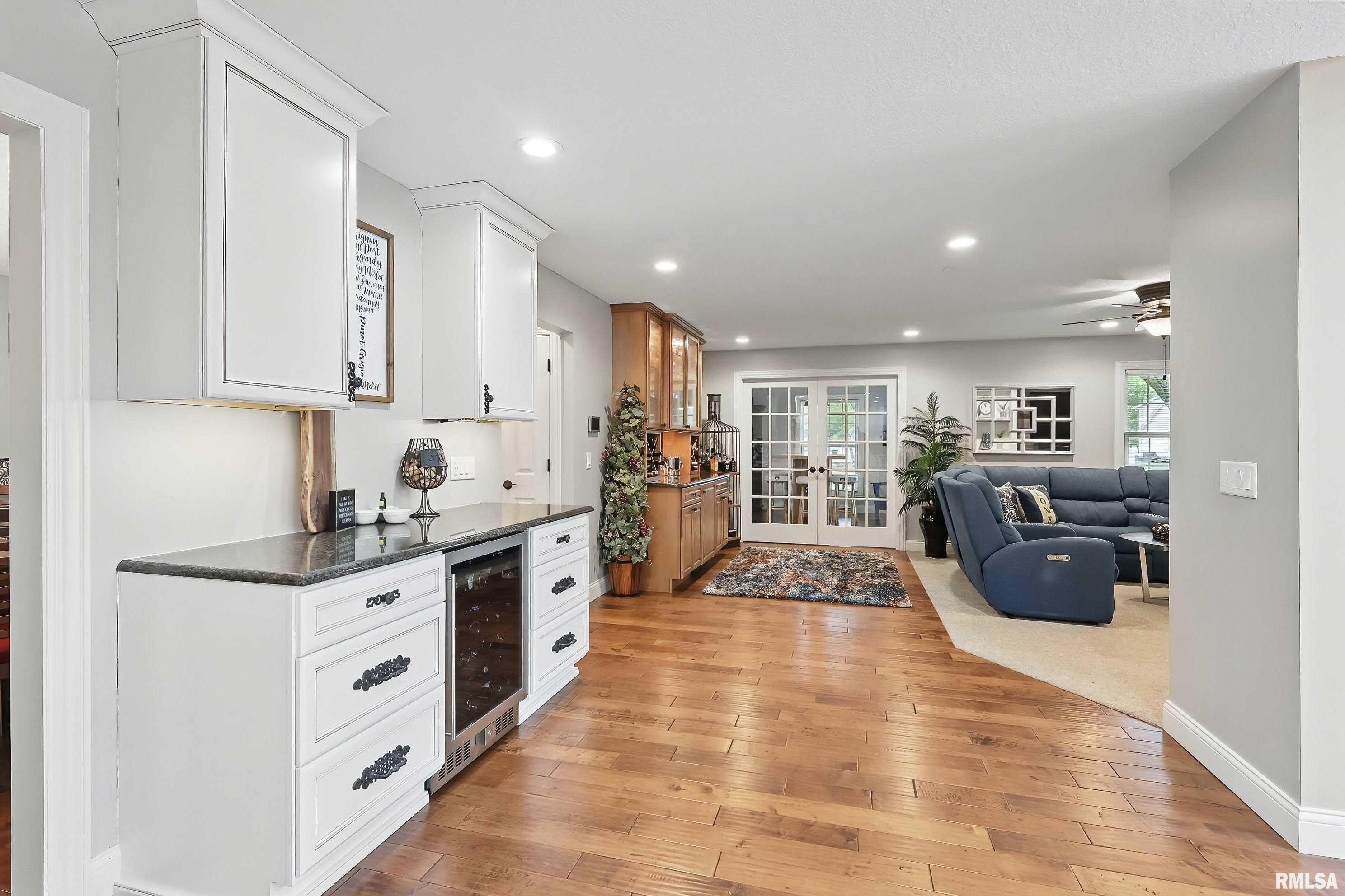 2312 Windsor Drive, Davenport, Iowa image 23