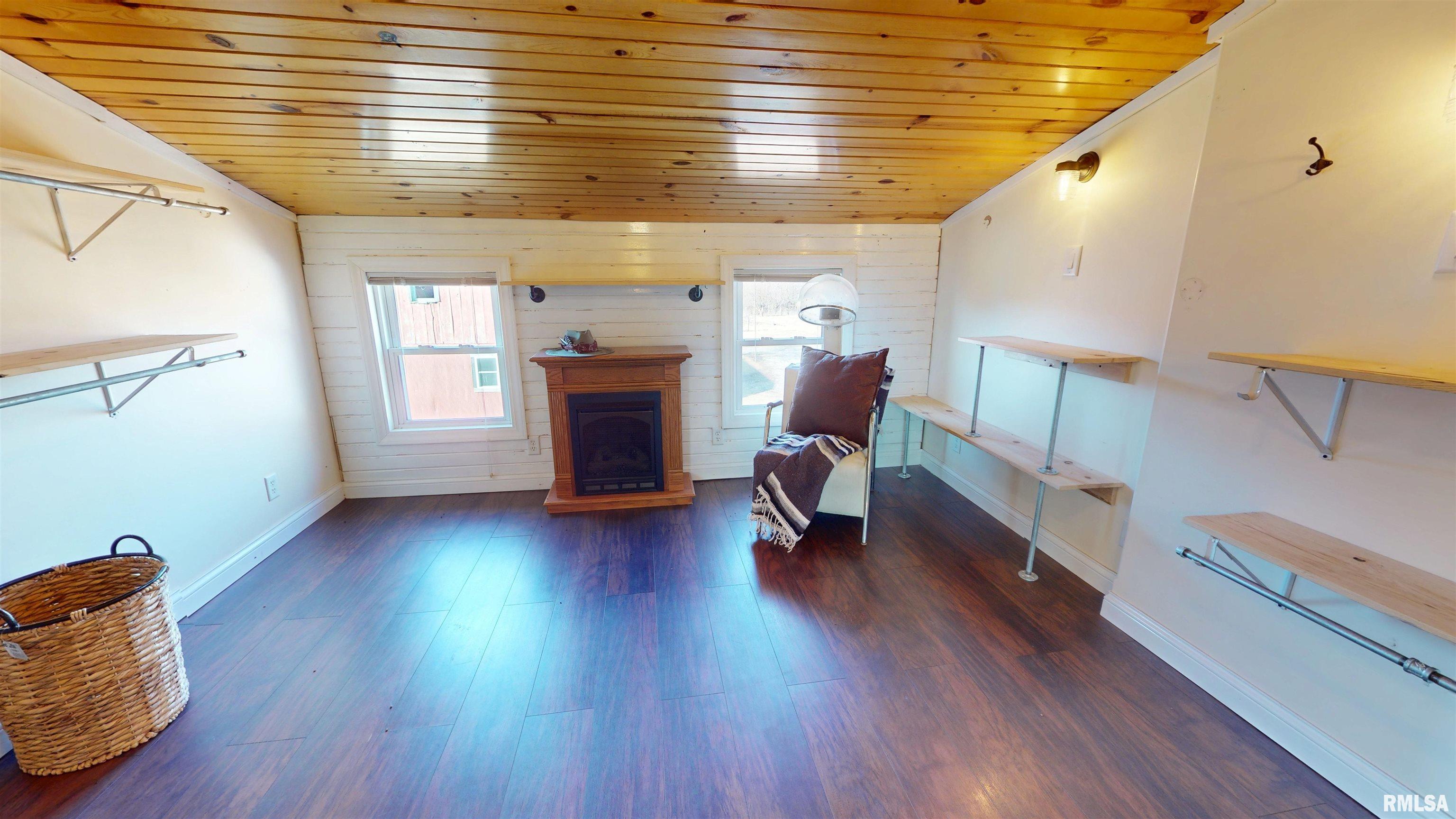 385 County Road 375 E Road, Sparland, Illinois image 37