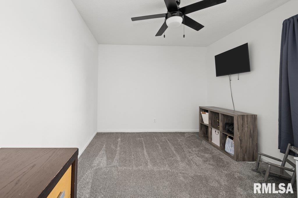 4186 Fairview Drive #6, Bettendorf, Iowa image 4