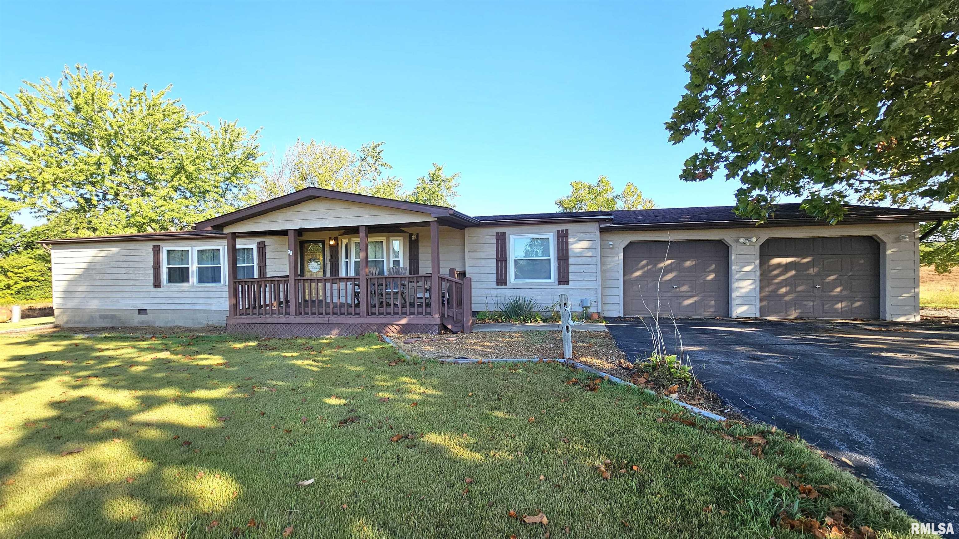 Photo 1 of 41 — 14228 Lake Of Egypt Road, Marion, IL 62959