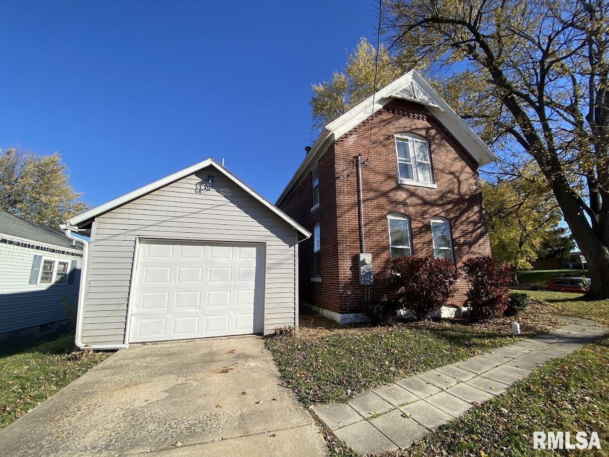 841 S 16th Street, Quincy, Illinois image 3