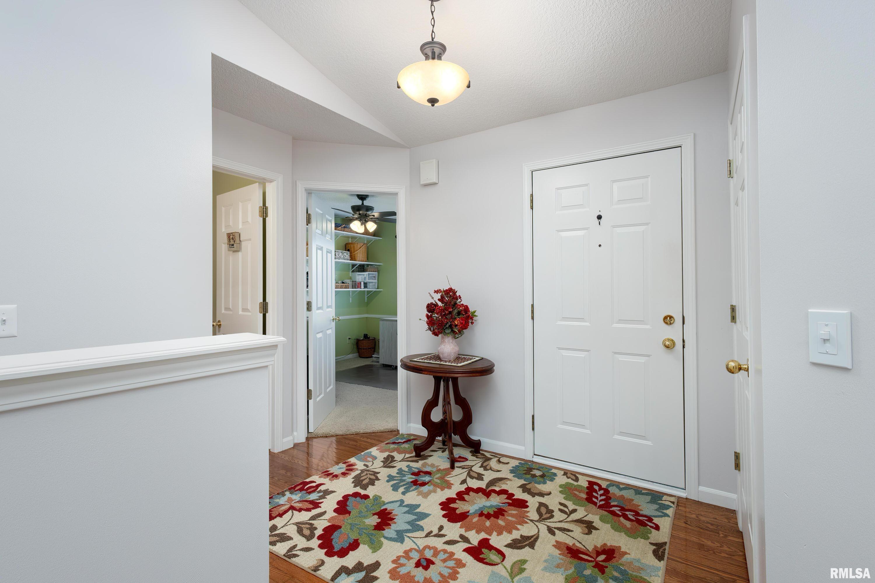 3625 Kennedy Drive #14, East Moline, Illinois image 2