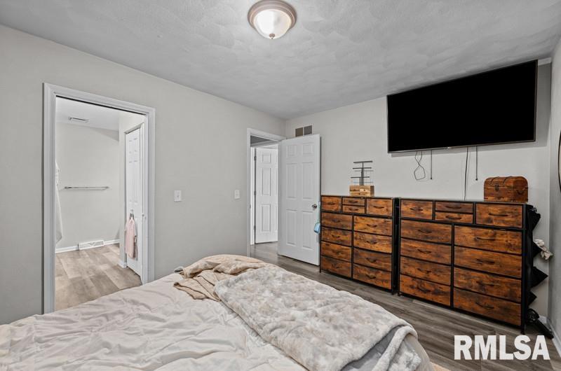 3900 172nd Street North, East Moline, Illinois image 17