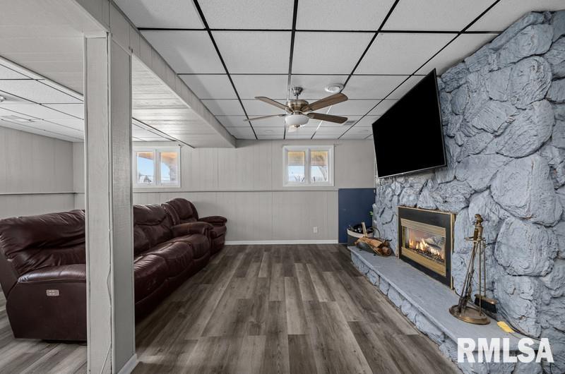 3900 172nd Street North, East Moline, Illinois image 30