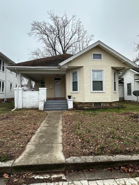 Homes For Sale - 1829 Spruce Street<br/> Murphysboro, IL 62966