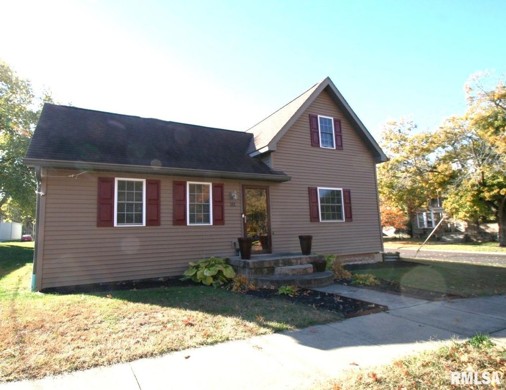 Photo of 111 W FAST Avenue, Mackinaw, IL 61755 (MLS # PA1262093)