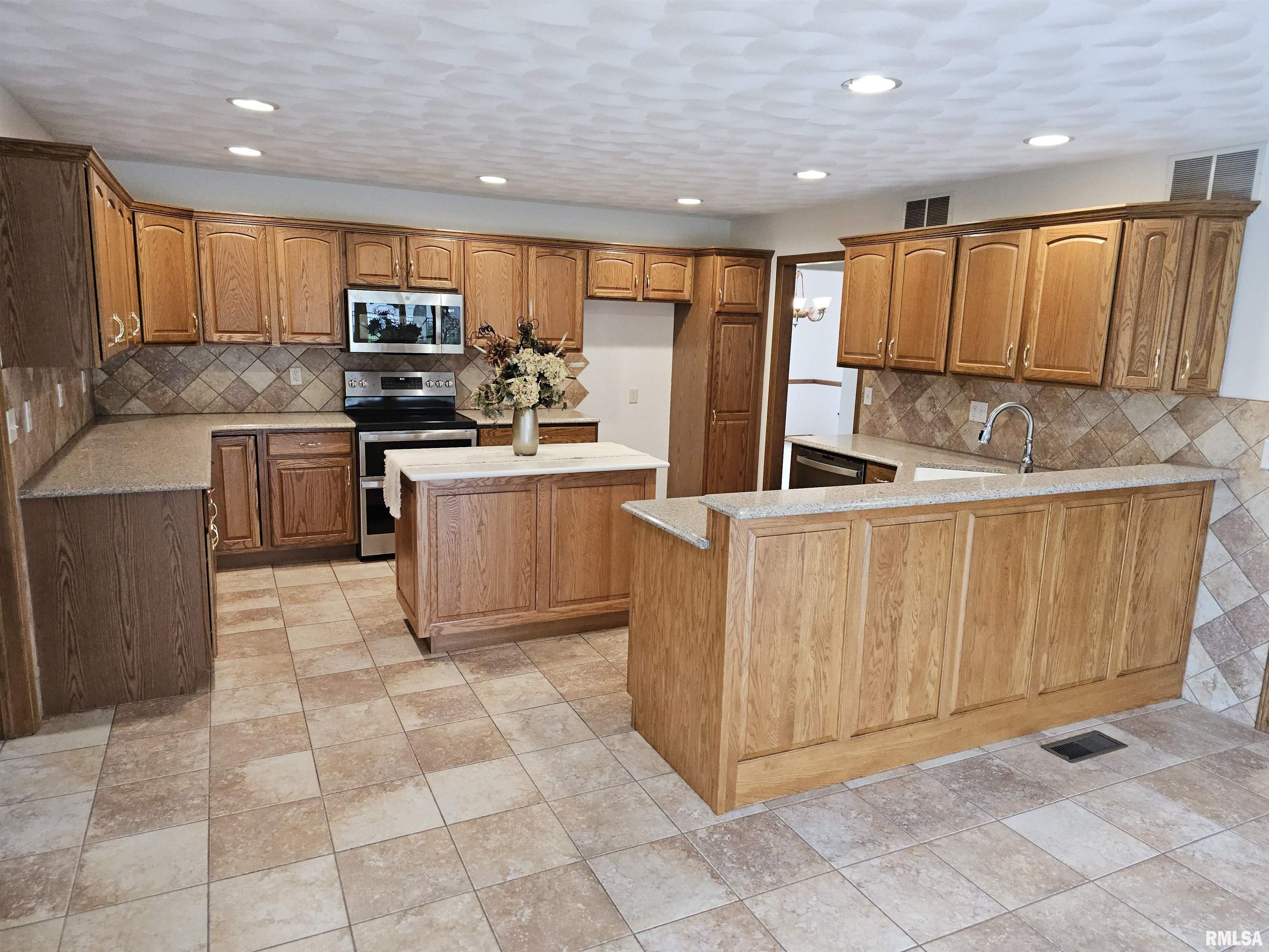 1115 Linden Street, Morton, Illinois image 4