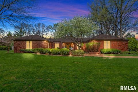 Photo of 2223 CARDINAL Drive, Springfield, IL 62704 (MLS # CA1042962)