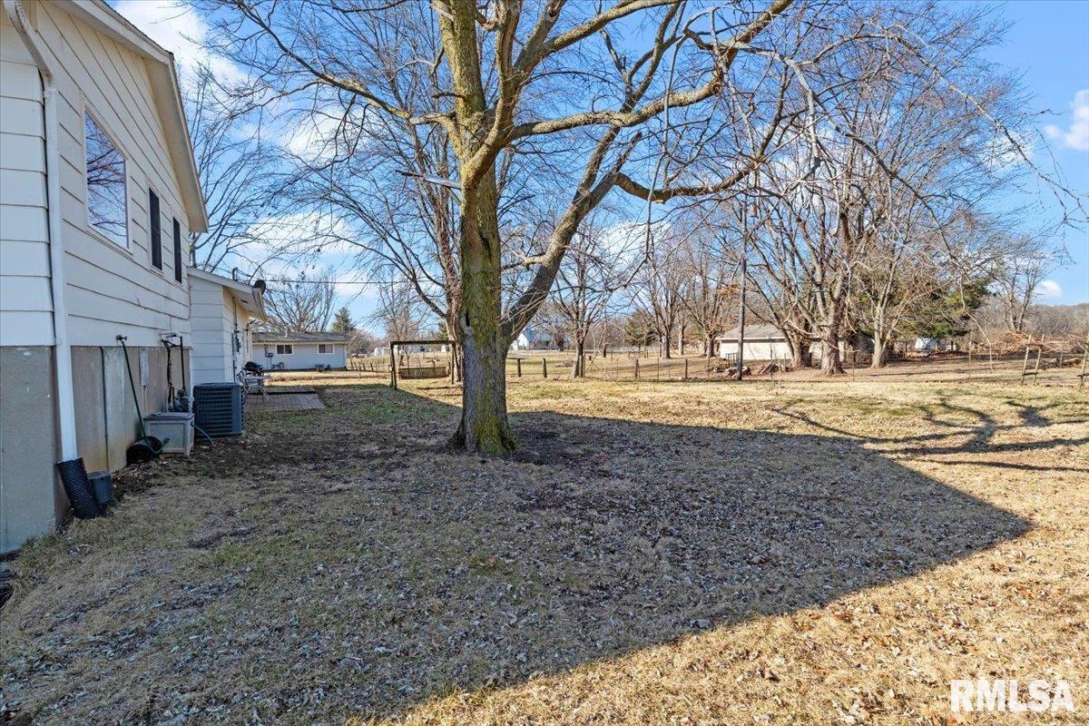82 Clear Lake Road, Dawson, Illinois image 41